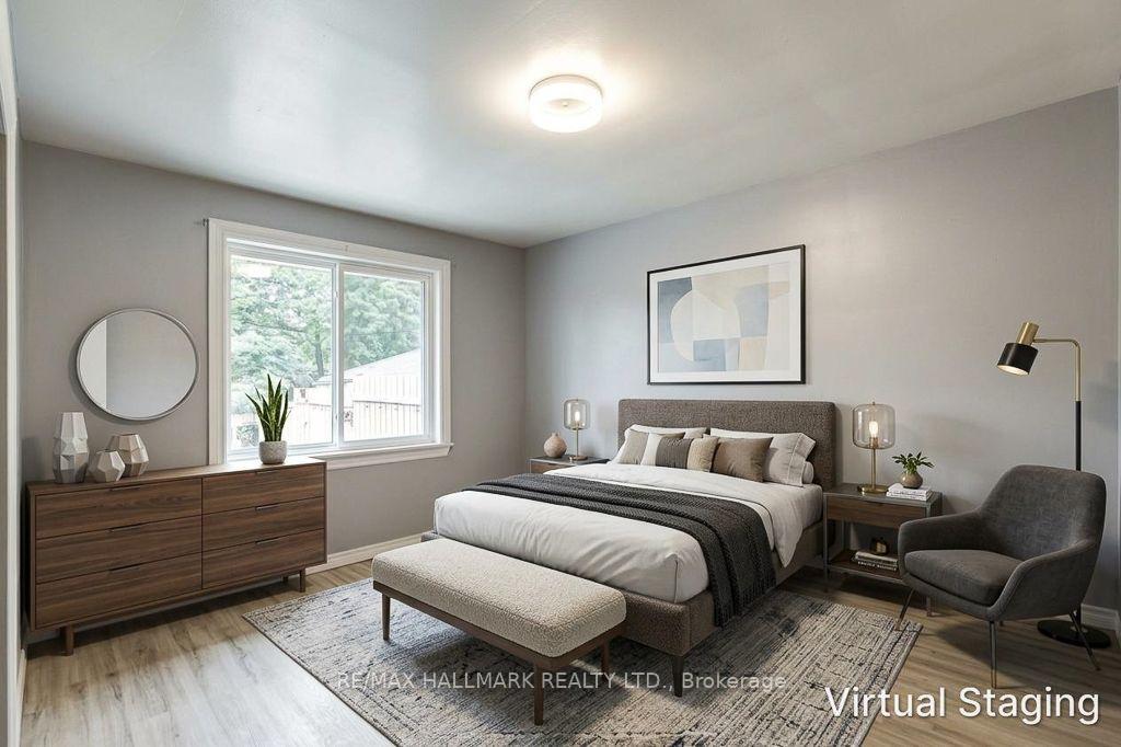Photo 27 of 39 Calumet Crescent, Scarborough, Woburn — HOMEH