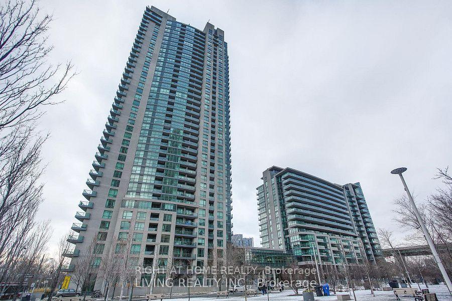Front of 615 Fort York Boulevard