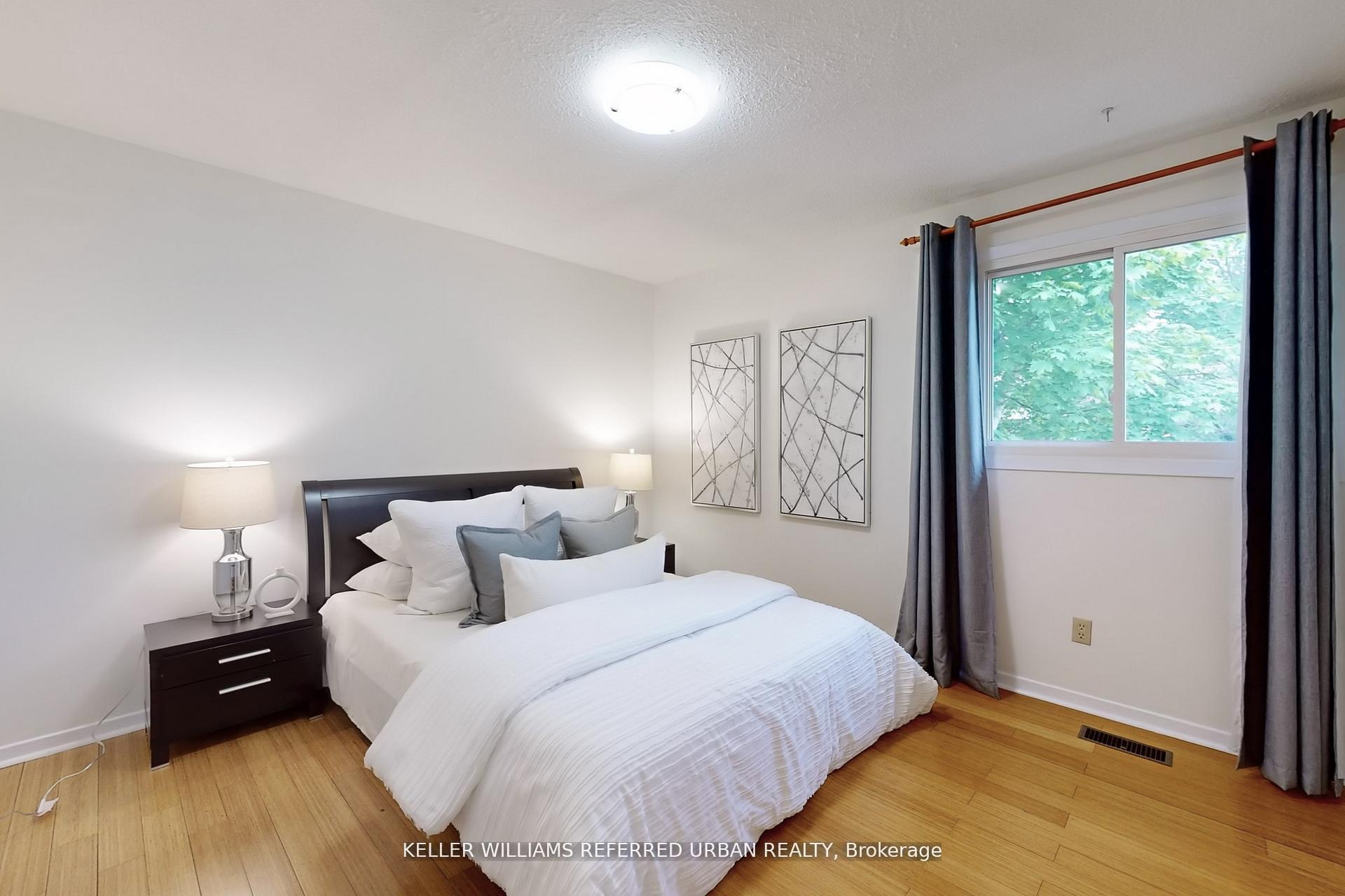 Photo 20 of 158 Walton Drive, Aurora, Aurora Village — HOMEH