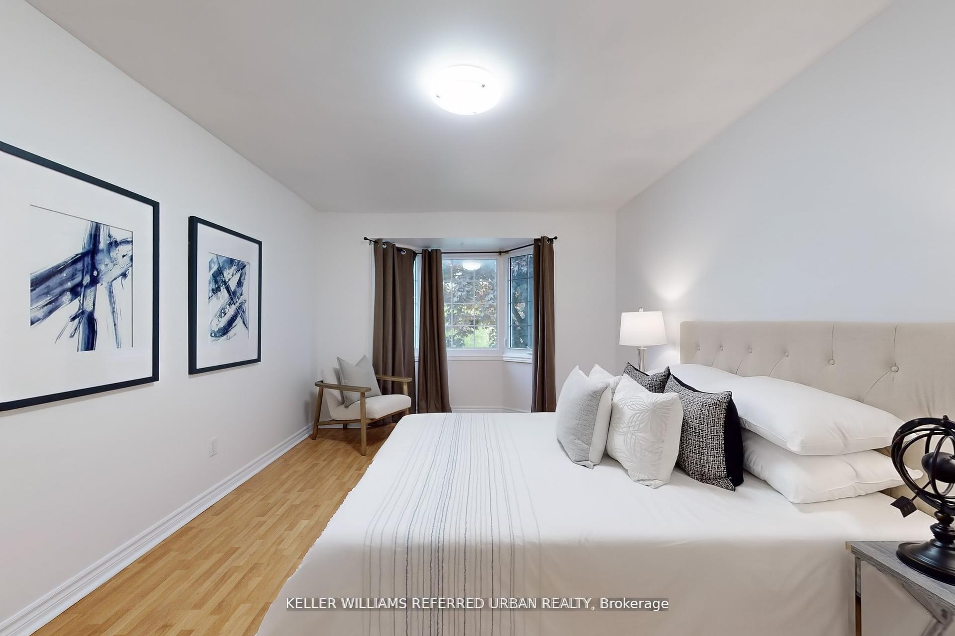Photo 21 of 158 Walton Drive, Aurora, Aurora Village — HOMEH