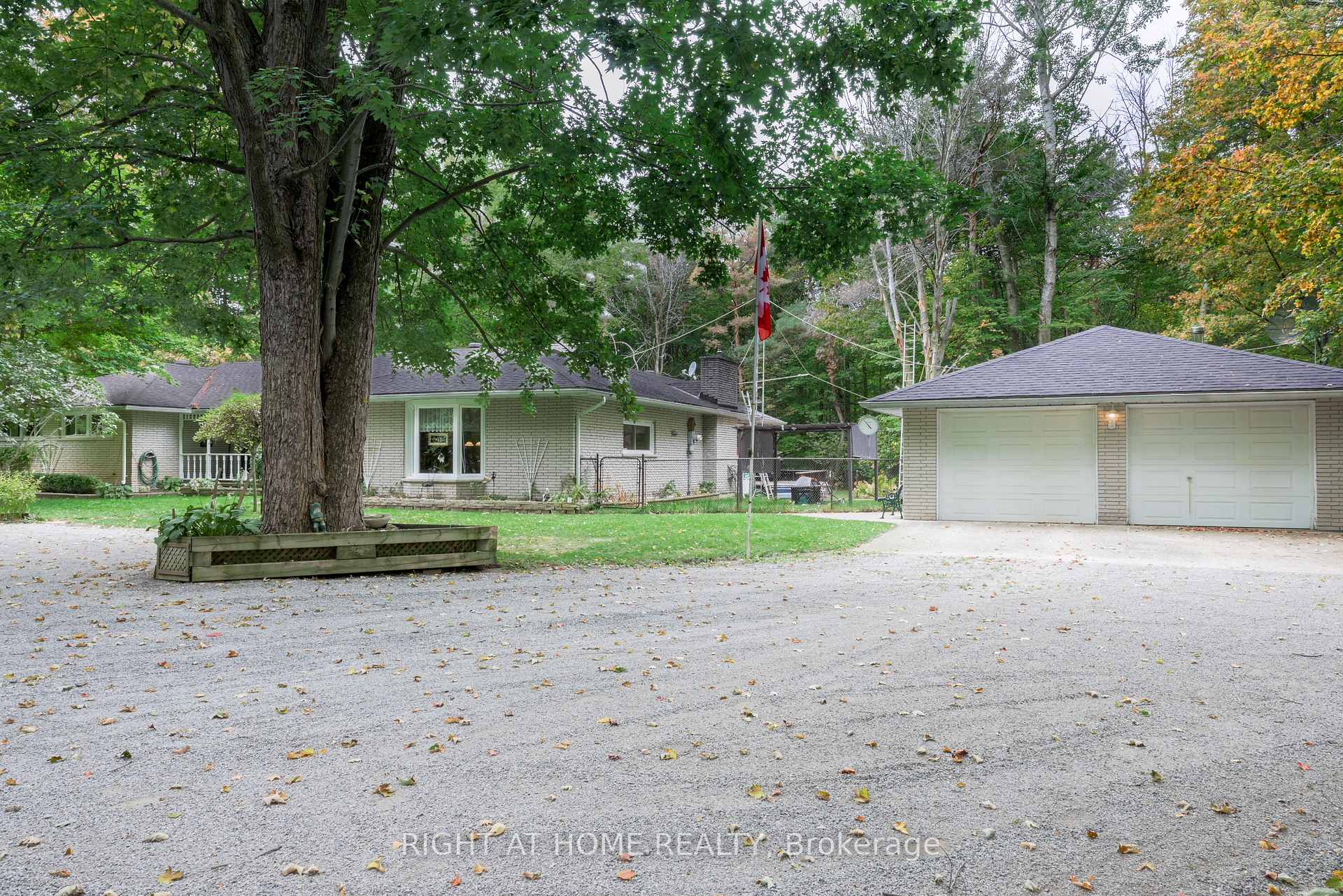 Photo 5 of 1602 County 92 Road, Springwater, Rural Springwater — HOMEH