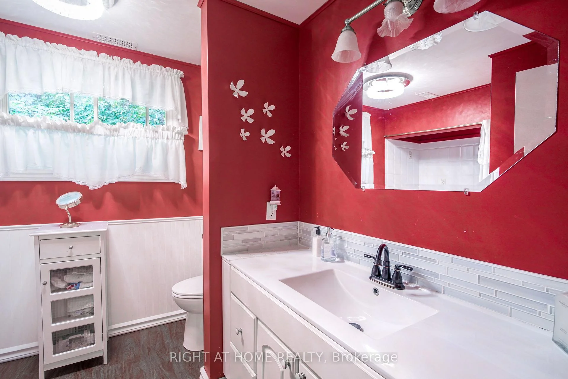 Photo 25 of 1602 County 92 Road, Springwater, Rural Springwater — HOMEH