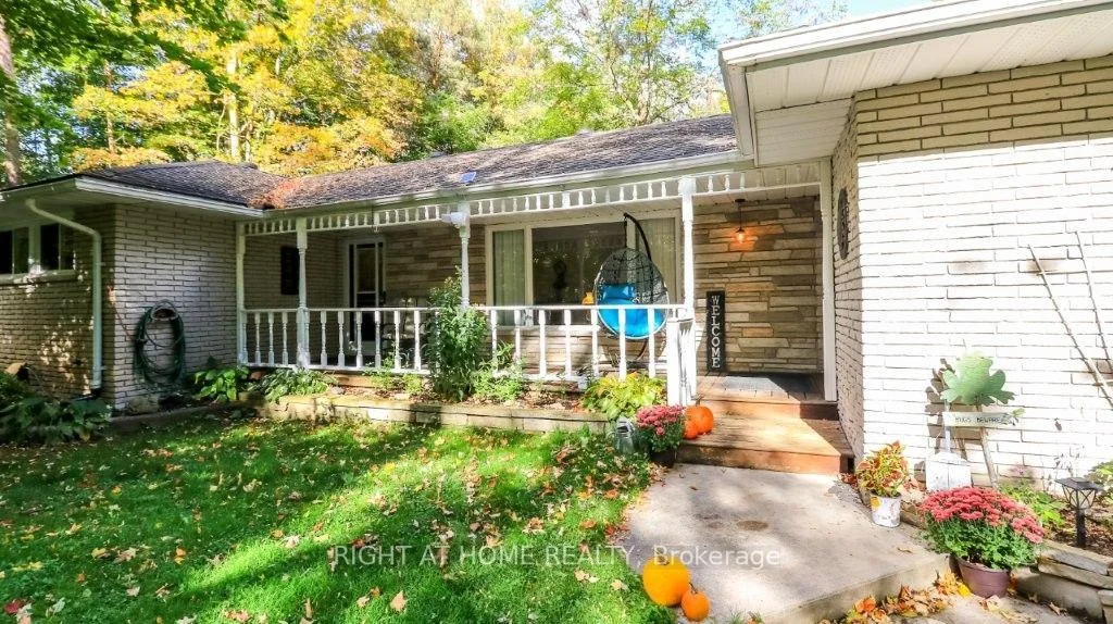 Photo 13 of 1602 County 92 Road, Springwater, Rural Springwater — HOMEH