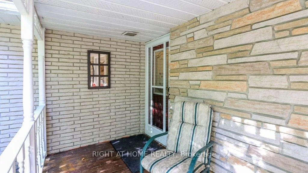 Photo 16 of 1602 County 92 Road, Springwater, Rural Springwater — HOMEH