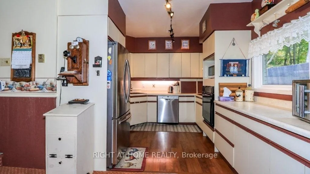 Photo 26 of 1602 County 92 Road, Springwater, Rural Springwater — HOMEH