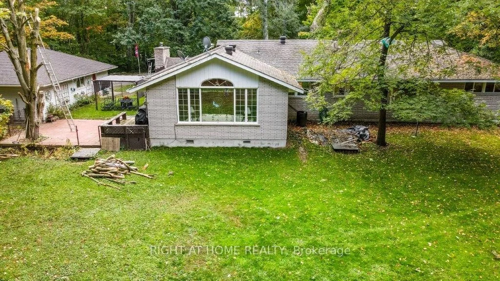Photo 66 of 1602 County 92 Road, Springwater, Rural Springwater — HOMEH
