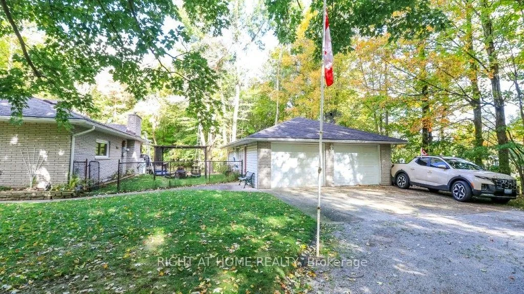 Photo 76 of 1602 County 92 Road, Springwater, Rural Springwater — HOMEH