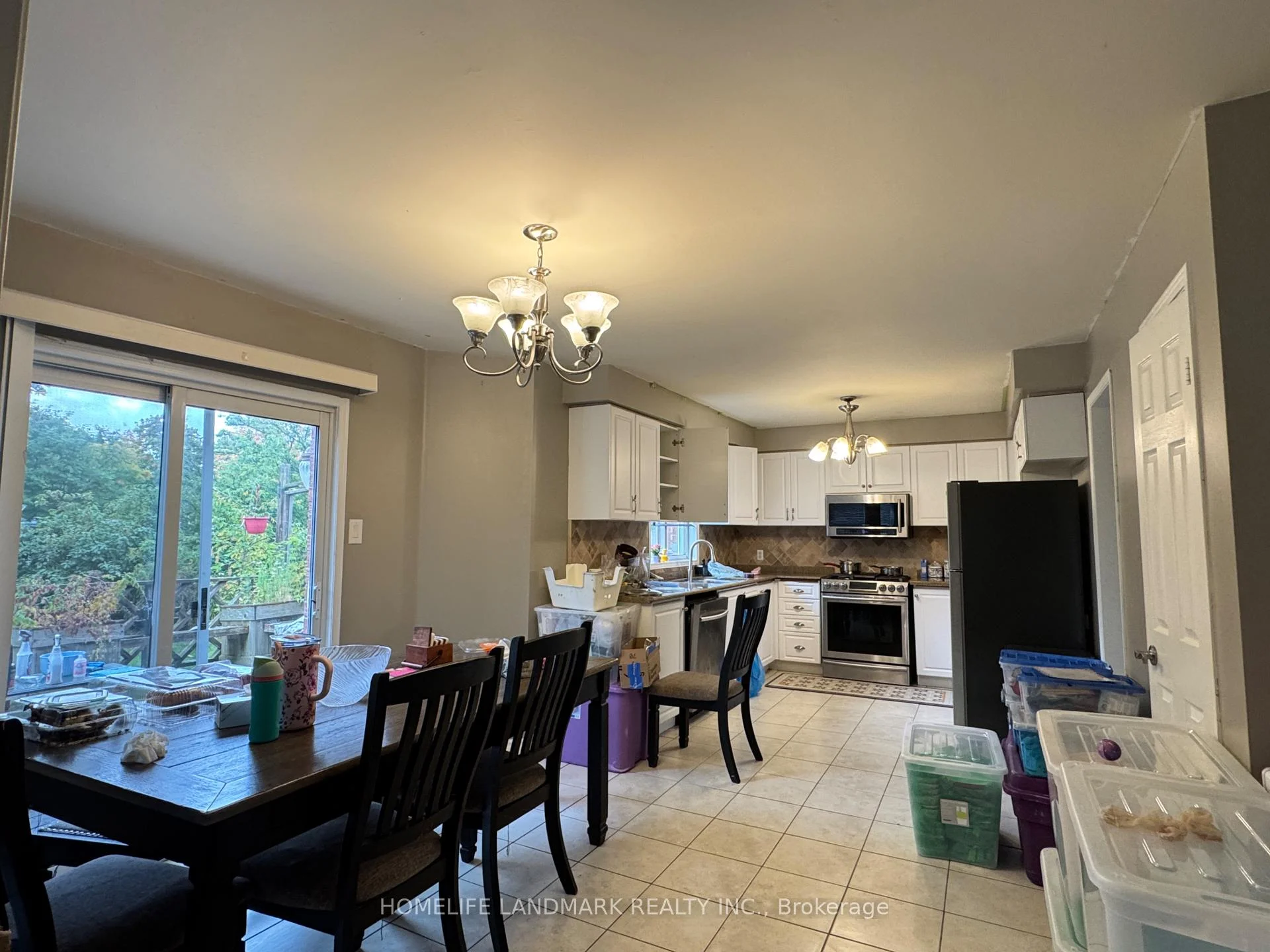 Photo 13 of 1 Hill Court, Barrie, Bayshore — HOMEH