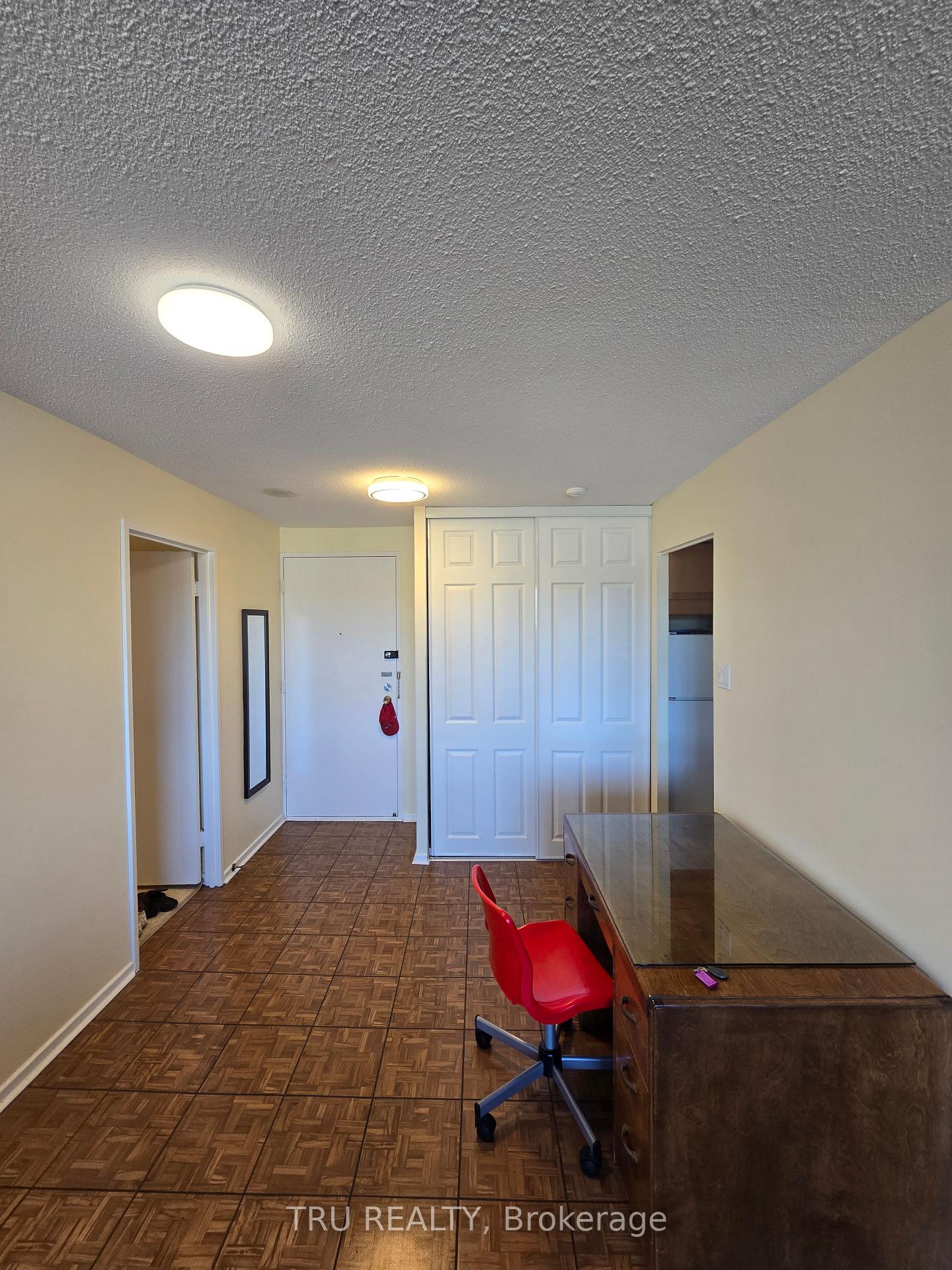 Photo 5 of Unit 507, 915 Elmsmere Road, Ottawa, Beacon Hill South — HOMEH