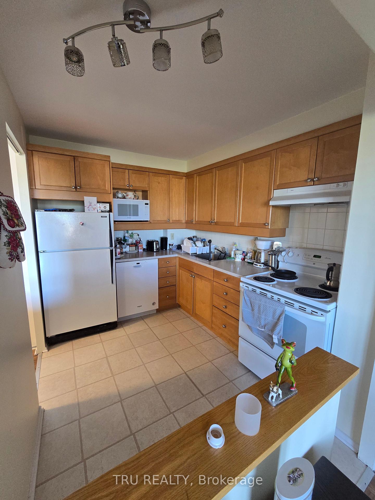 Photo 14 of Unit 507, 915 Elmsmere Road, Ottawa, Beacon Hill South — HOMEH