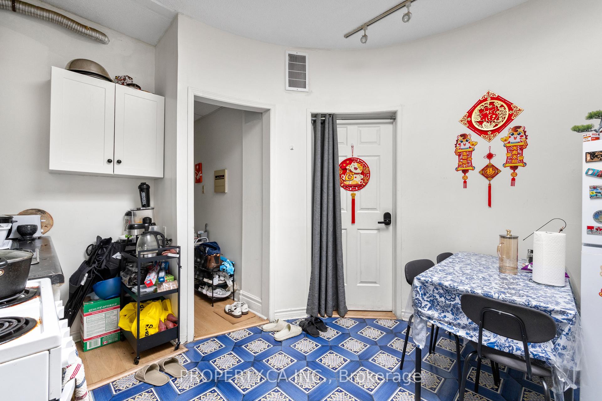 Photo 6 of Unit #Upper, 1080 Dovercourt Road, Toronto, Dovercourt-Wallace Emerson-Junction — HOMEH