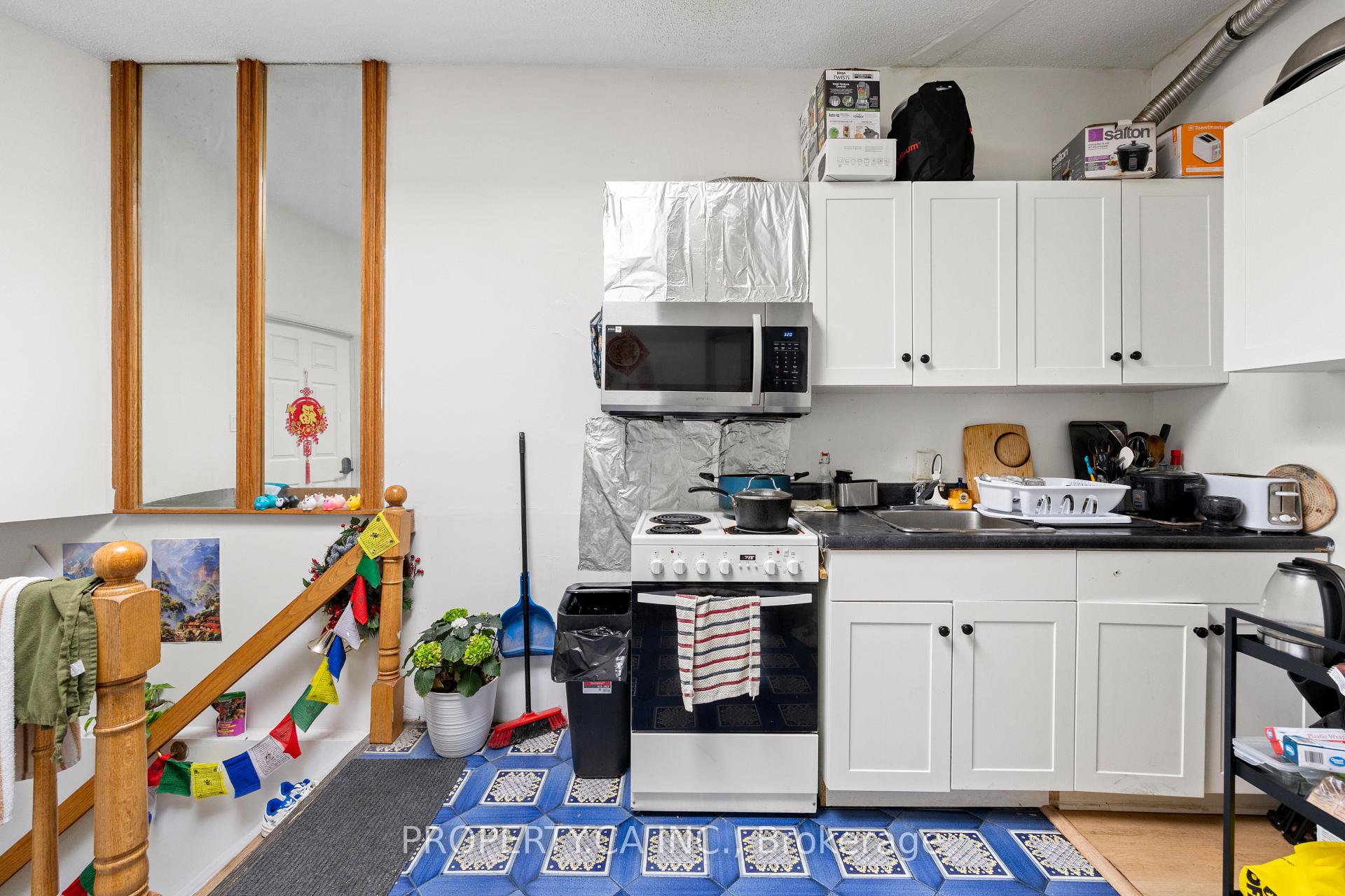 Photo 7 of Unit #Upper, 1080 Dovercourt Road, Toronto, Dovercourt-Wallace Emerson-Junction — HOMEH