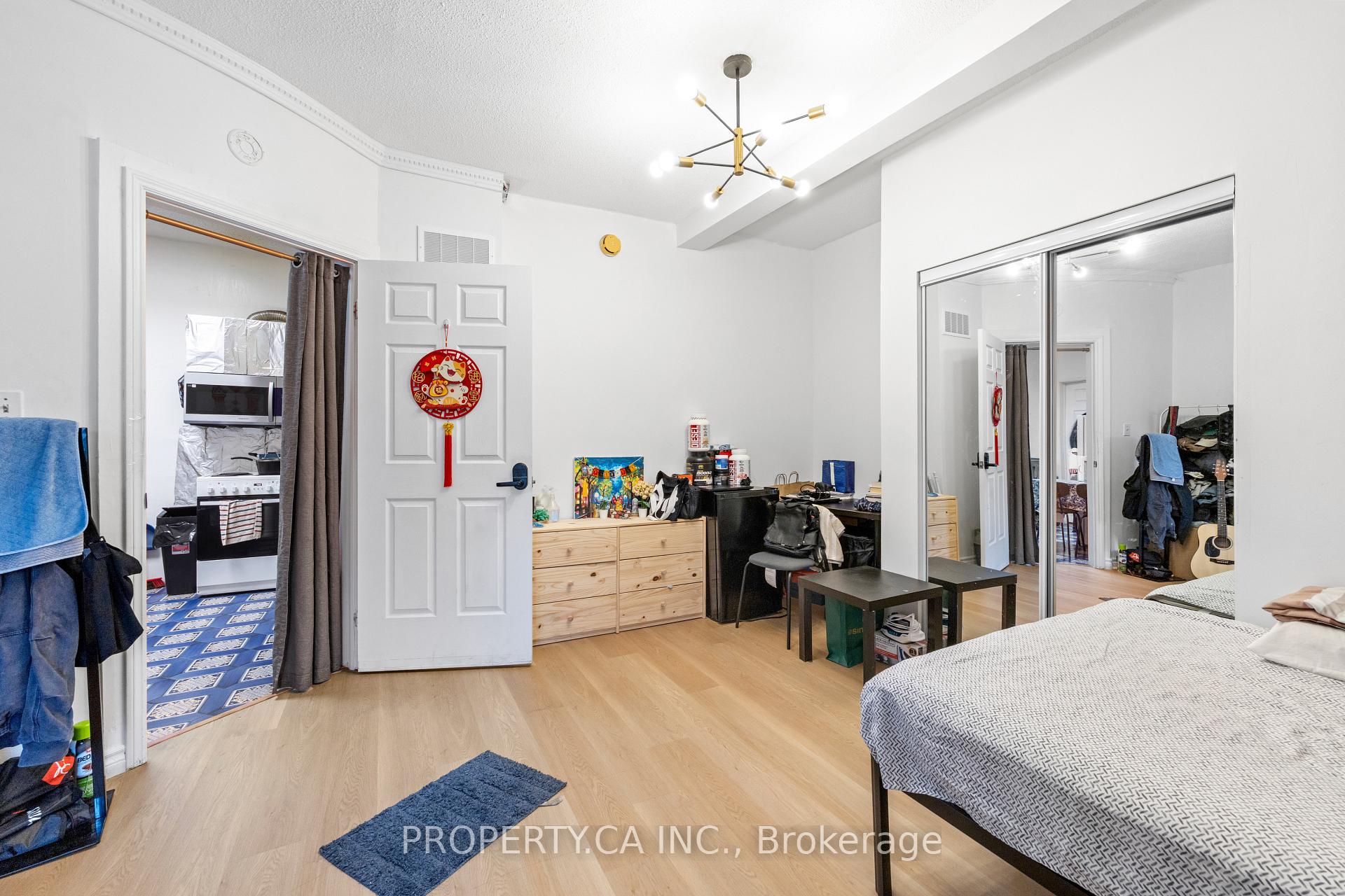 Photo 9 of Unit #Upper, 1080 Dovercourt Road, Toronto, Dovercourt-Wallace Emerson-Junction — HOMEH