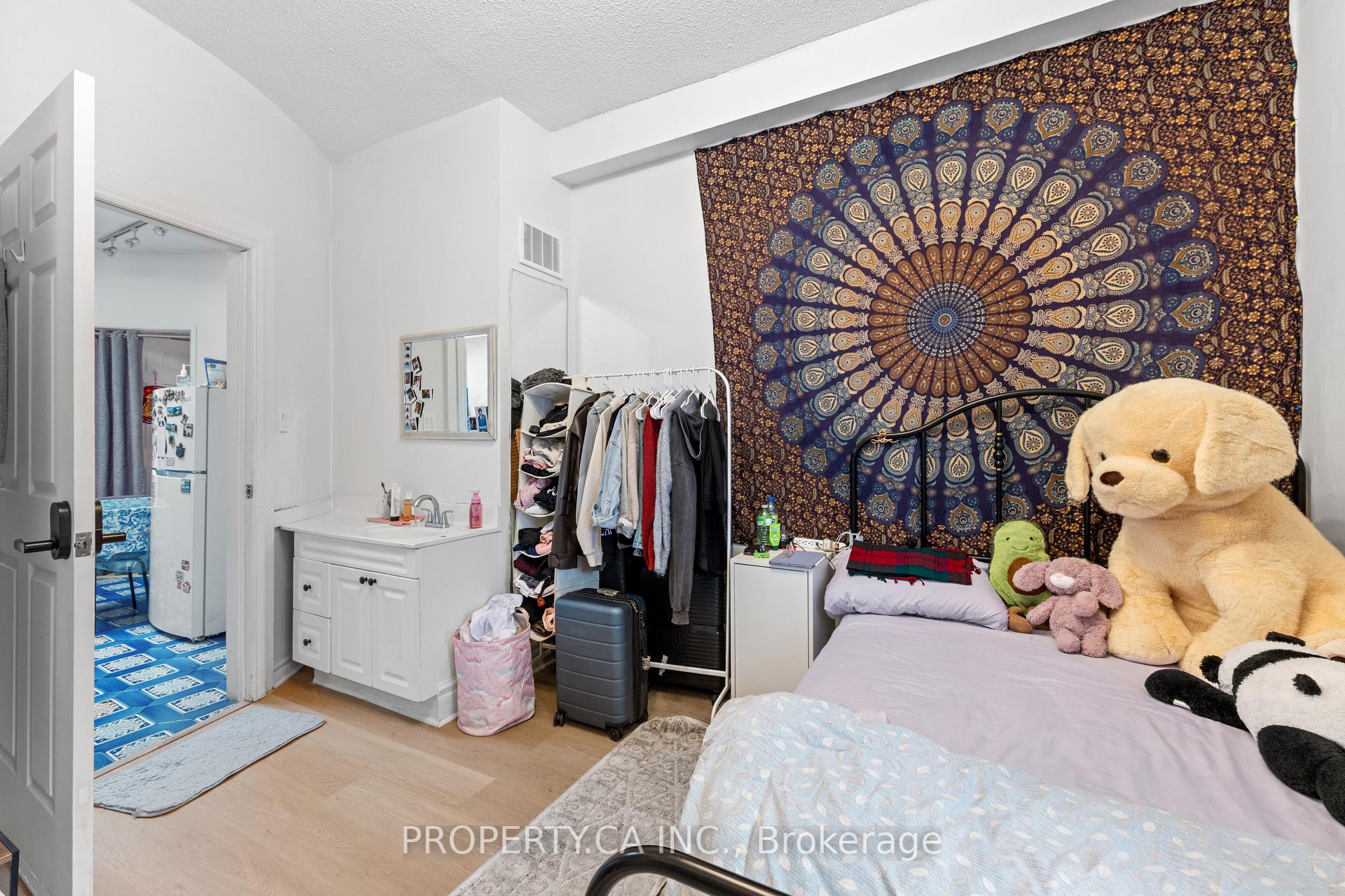 Photo 11 of Unit #Upper, 1080 Dovercourt Road, Toronto, Dovercourt-Wallace Emerson-Junction — HOMEH