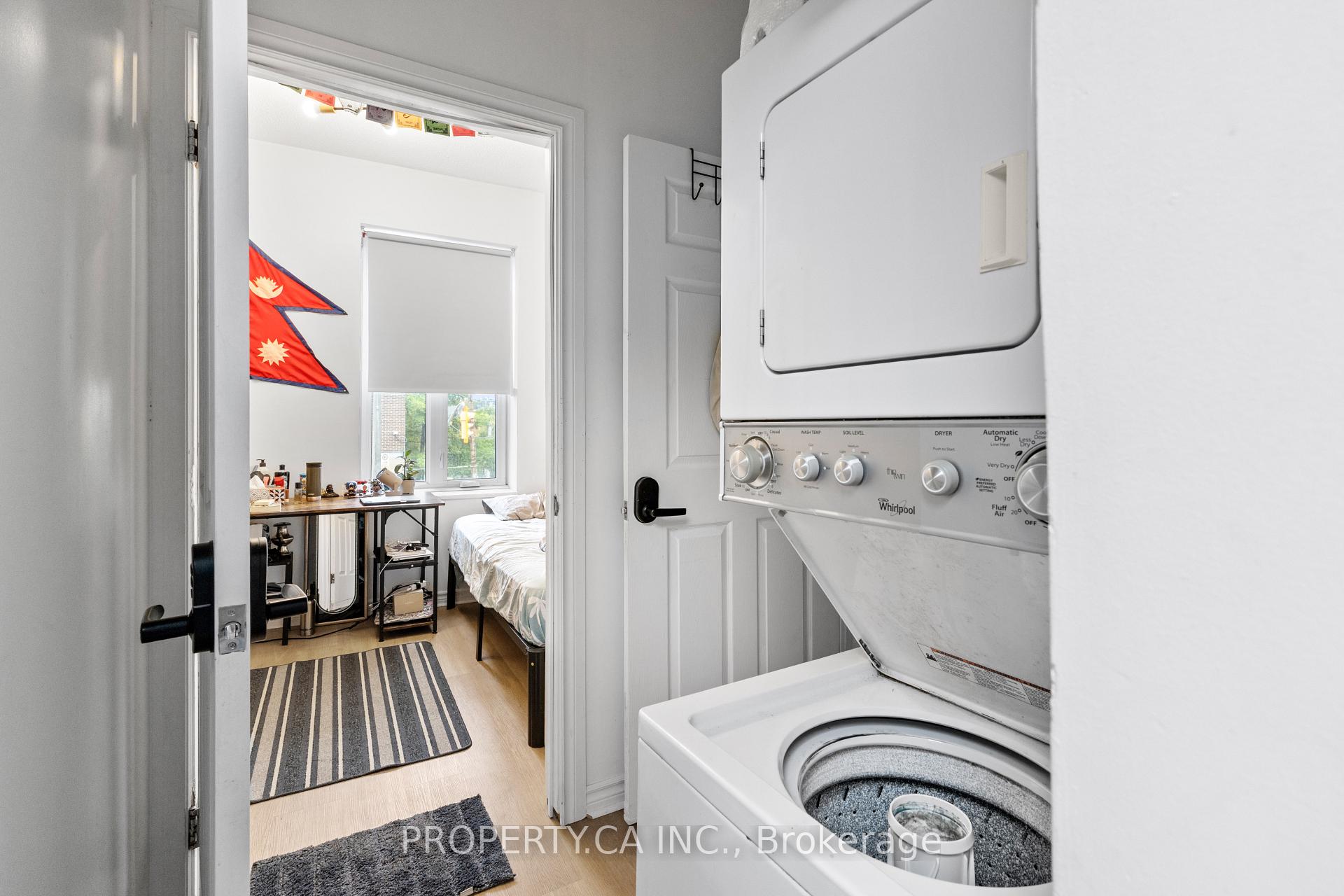 Photo 16 of Unit #Upper, 1080 Dovercourt Road, Toronto, Dovercourt-Wallace Emerson-Junction — HOMEH