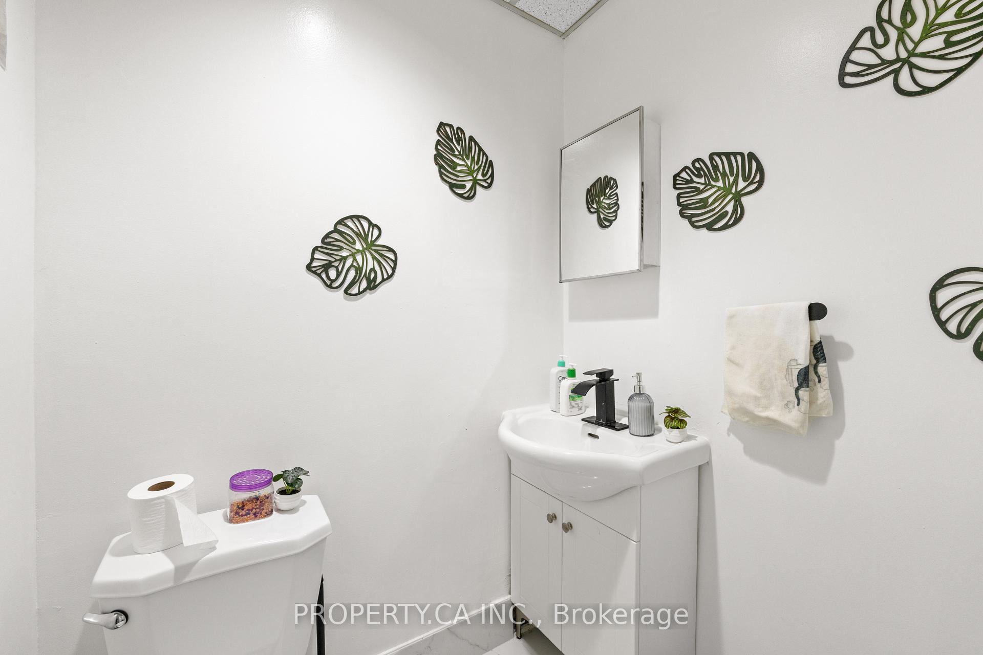 Photo 17 of Unit #Upper, 1080 Dovercourt Road, Toronto, Dovercourt-Wallace Emerson-Junction — HOMEH