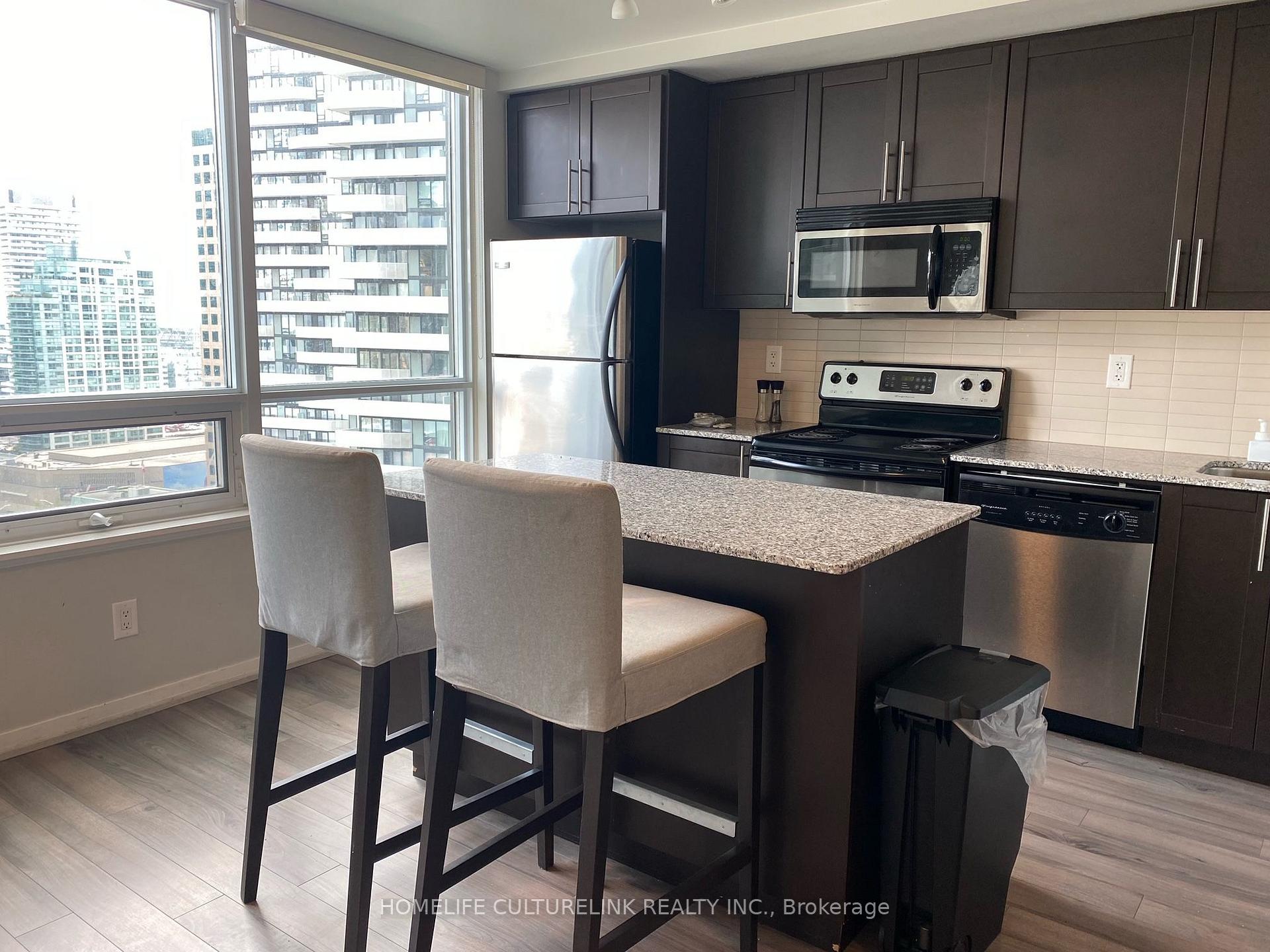 Photo 5 of Unit 1604, 55 Bremner Boulevard, Toronto, Waterfront Communities — HOMEH