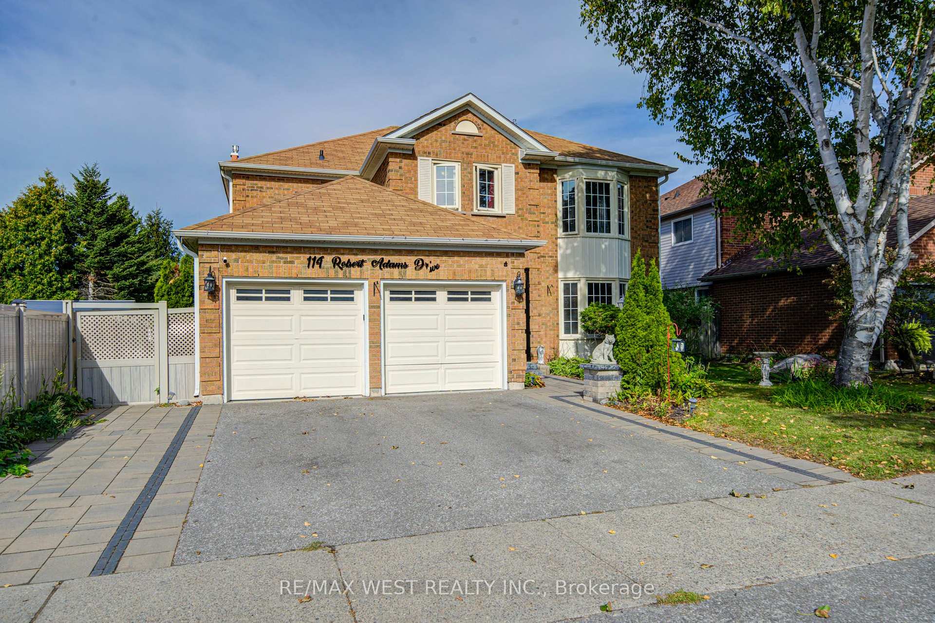Photo 1 of 114 Robert Adams Drive, Clarington, Courtice — HOMEH