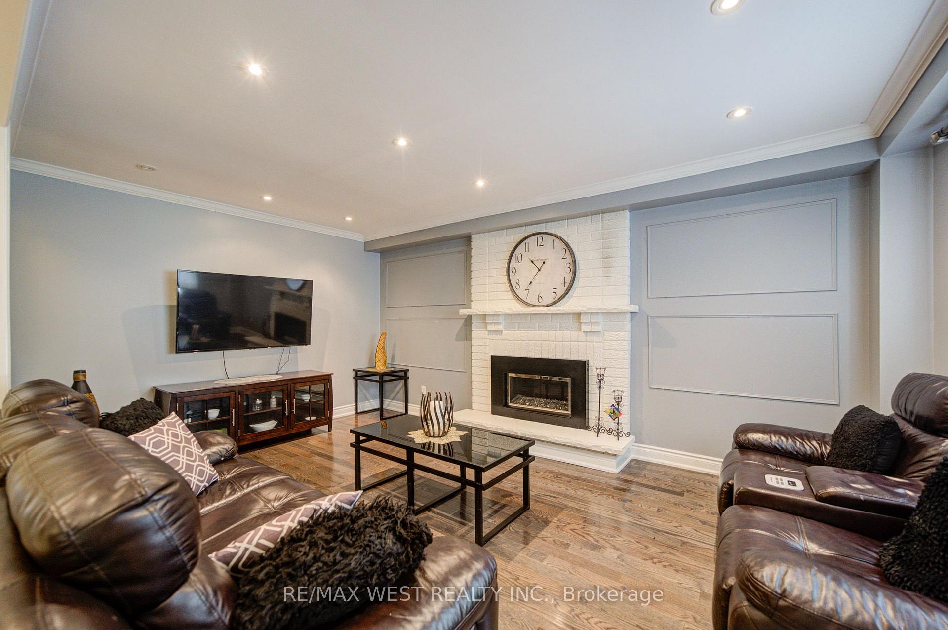 Photo 13 of 114 Robert Adams Drive, Clarington, Courtice — HOMEH