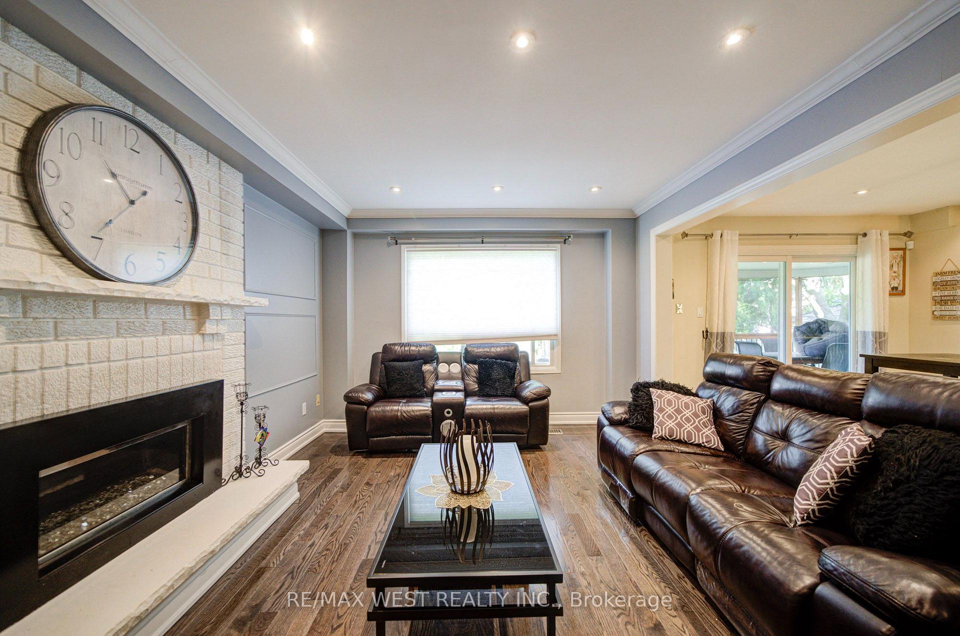 Photo 14 of 114 Robert Adams Drive, Clarington, Courtice — HOMEH