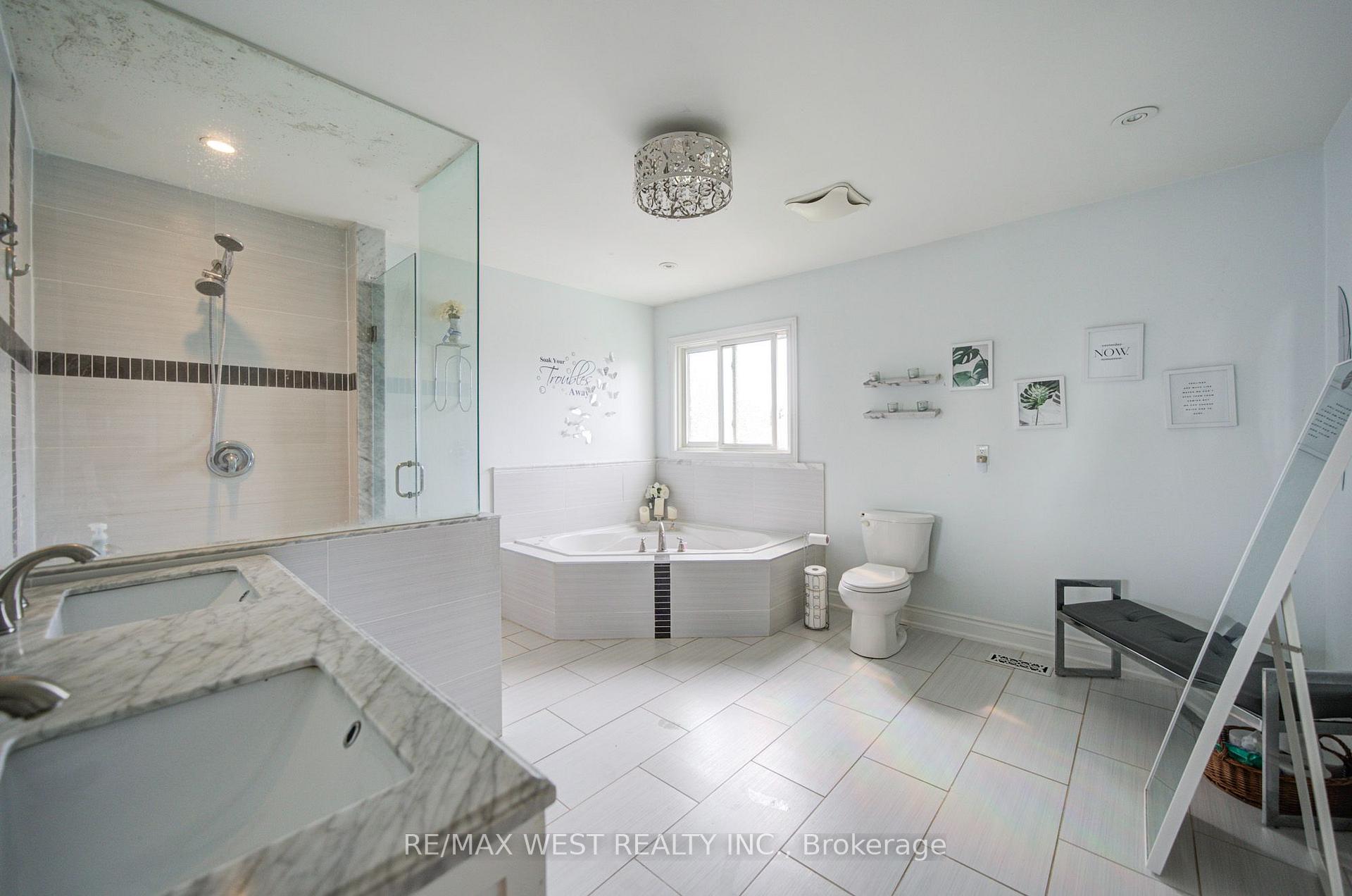 Photo 21 of 114 Robert Adams Drive, Clarington, Courtice — HOMEH