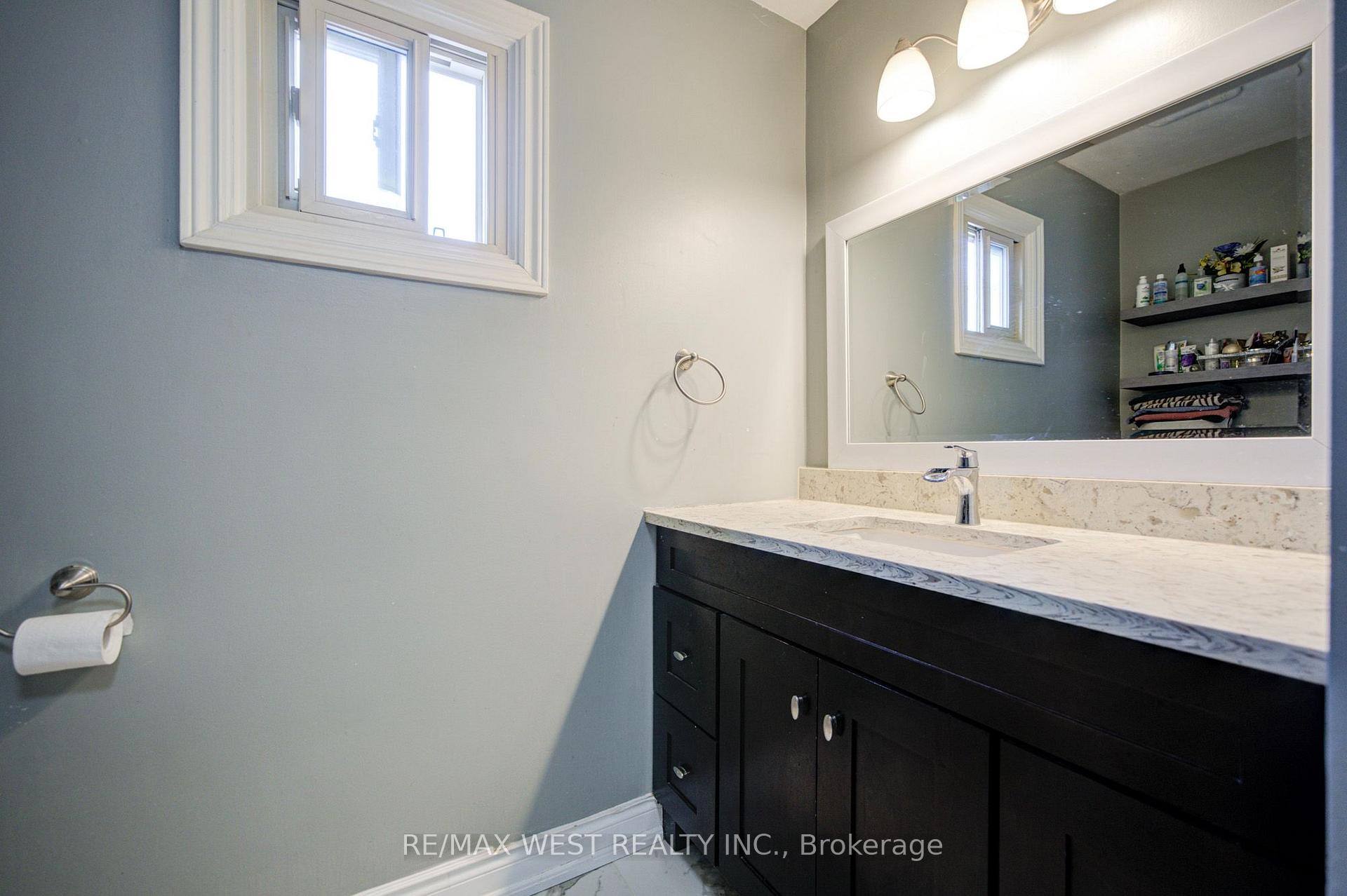 Photo 27 of 114 Robert Adams Drive, Clarington, Courtice — HOMEH