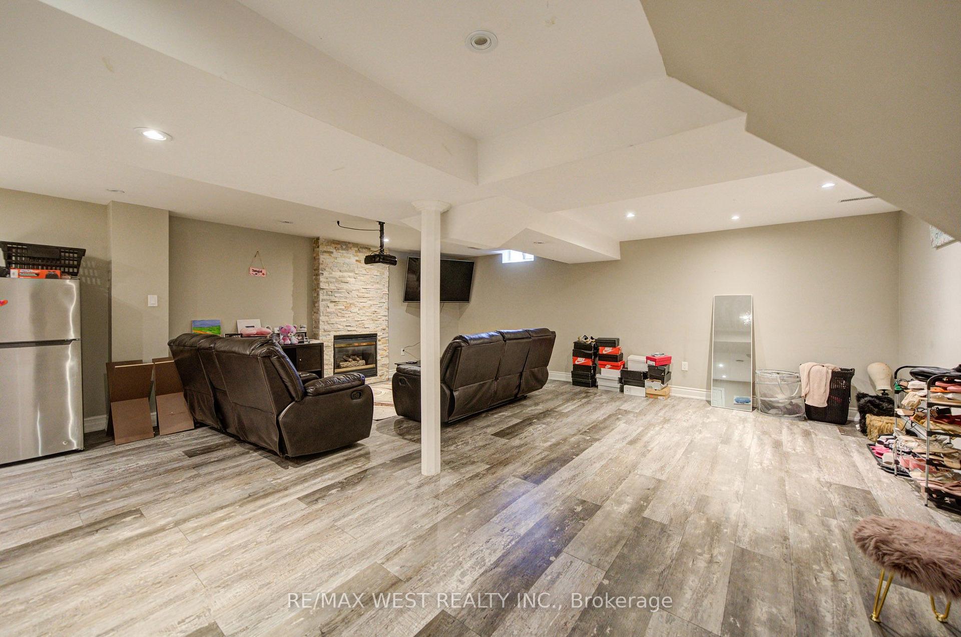Photo 30 of 114 Robert Adams Drive, Clarington, Courtice — HOMEH