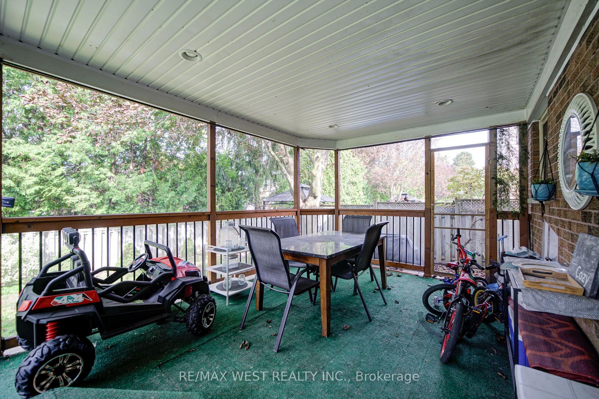 Photo 34 of 114 Robert Adams Drive, Clarington, Courtice — HOMEH