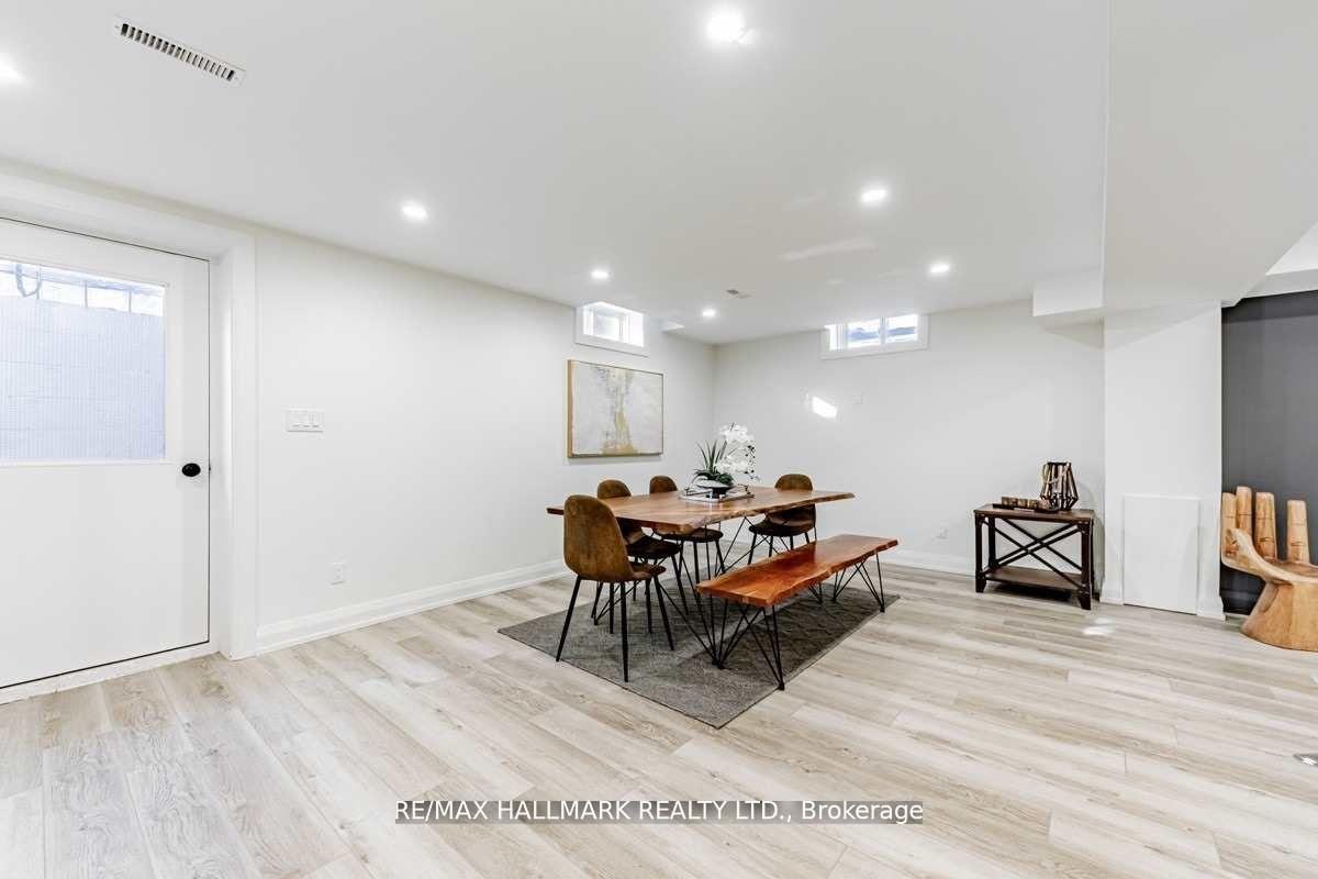 Photo 4 of Unit BSMT, 71 Crystal Drive, Richmond Hill, Mill Pond — HOMEH