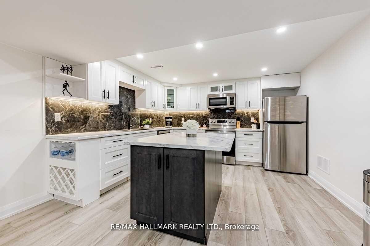 Photo 6 of Unit BSMT, 71 Crystal Drive, Richmond Hill, Mill Pond — HOMEH