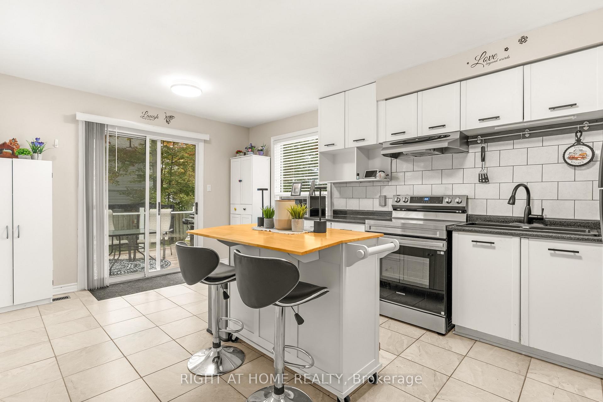 Photo 4 of 49 Michael Street, Essa, Angus — HOMEH