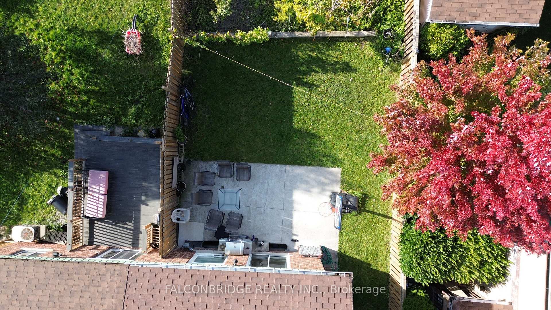 Photo 8 of 7512 Wildfern Drive, Mississauga, Malton — HOMEH