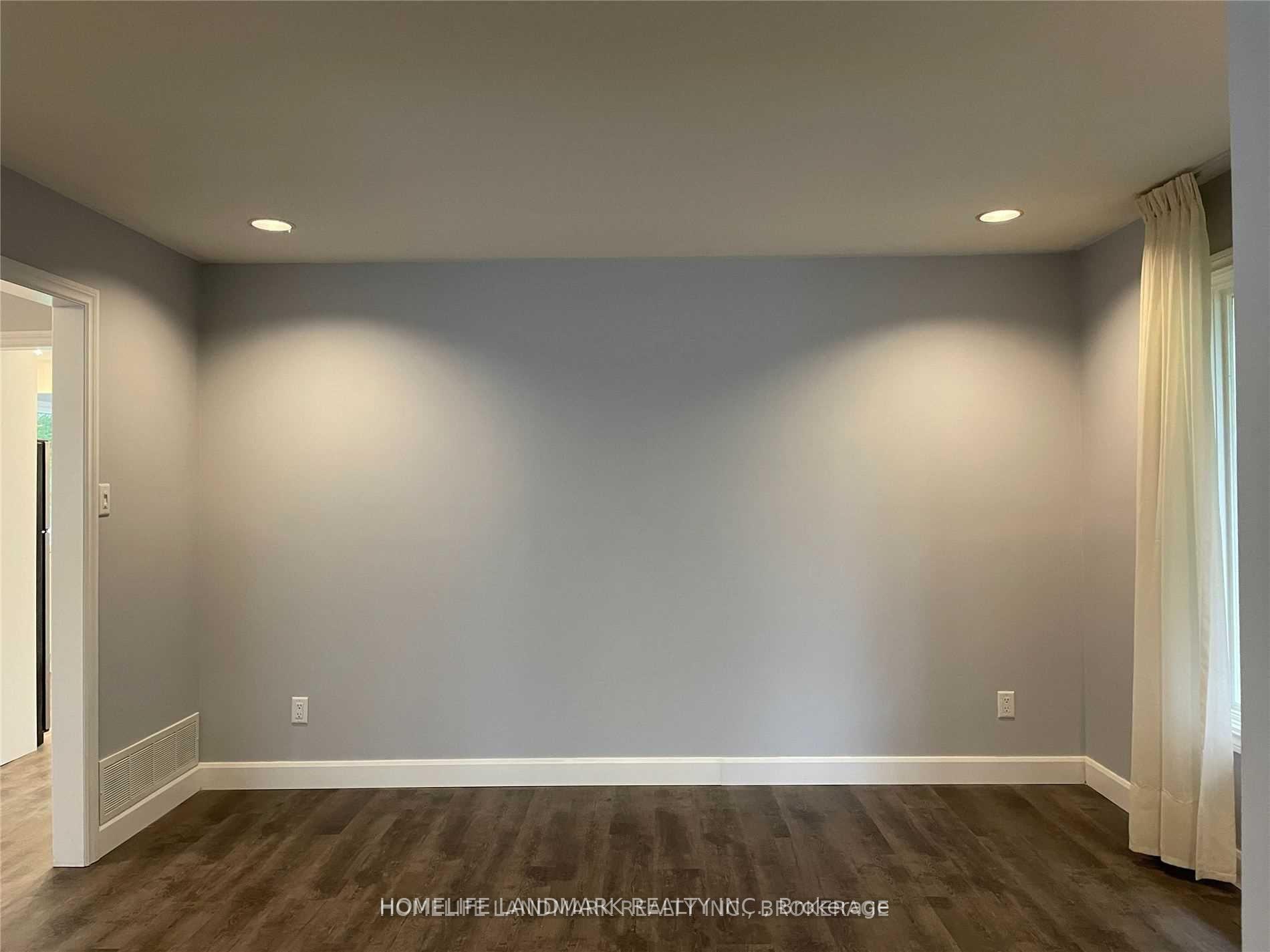 Photo 10 of Unit Upper, 2 Gibbon Drive, Barrie, Letitia Heights — HOMEH