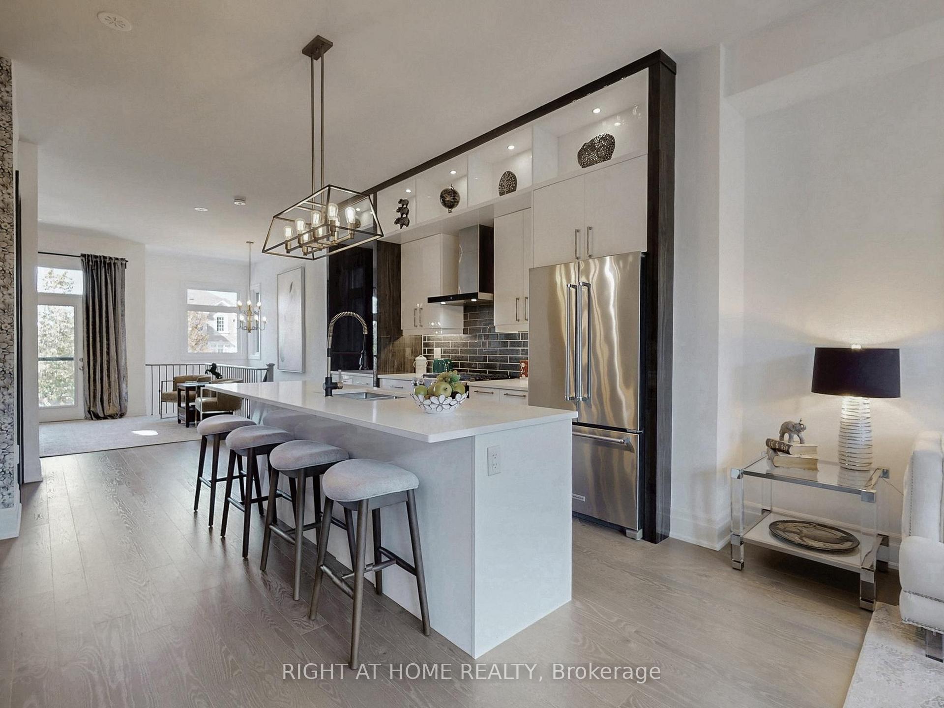 Photo 7 of 163 Lebovic Campus Drive, Vaughan, Patterson — HOMEH