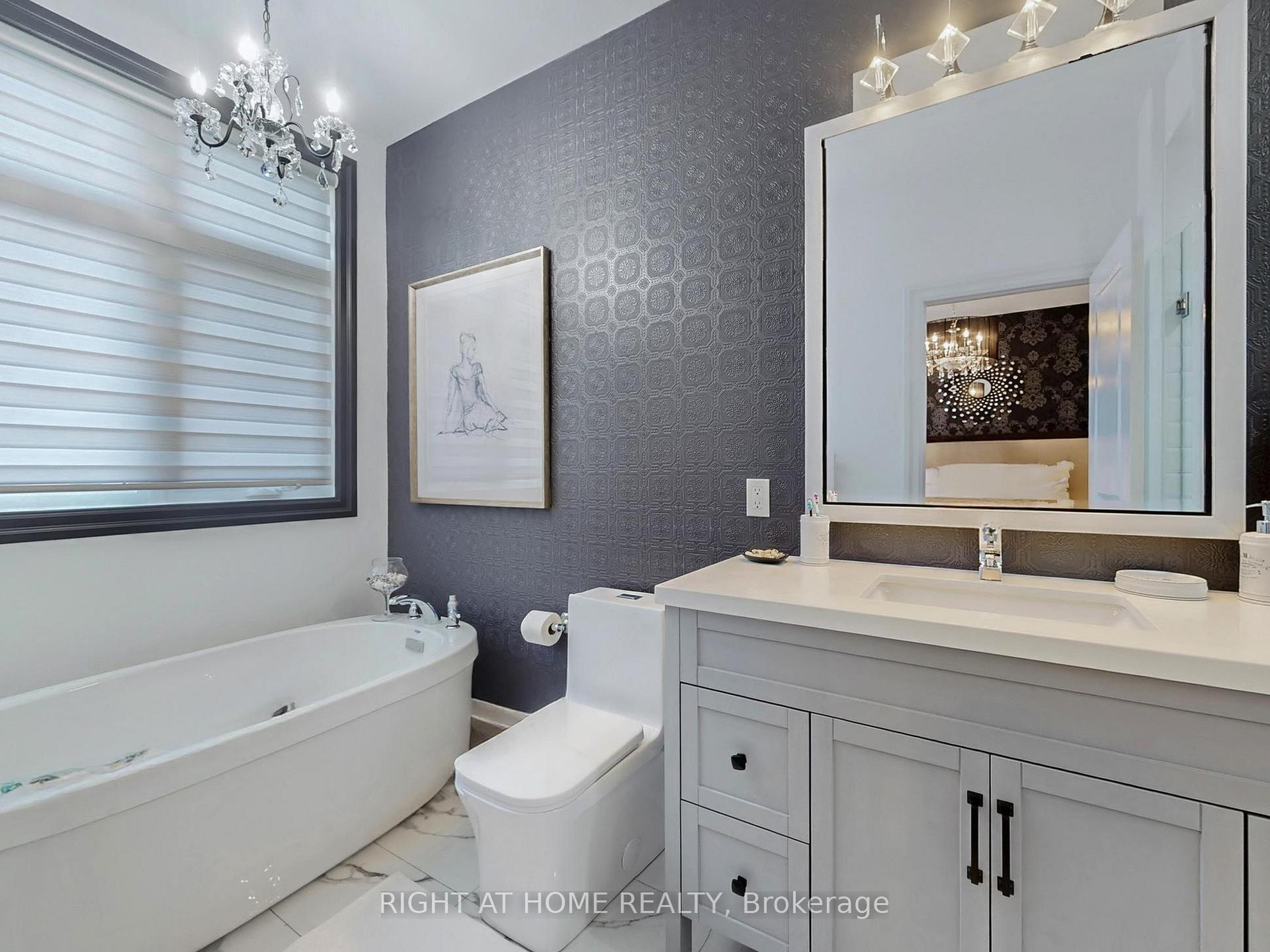 Photo 15 of 163 Lebovic Campus Drive, Vaughan, Patterson — HOMEH
