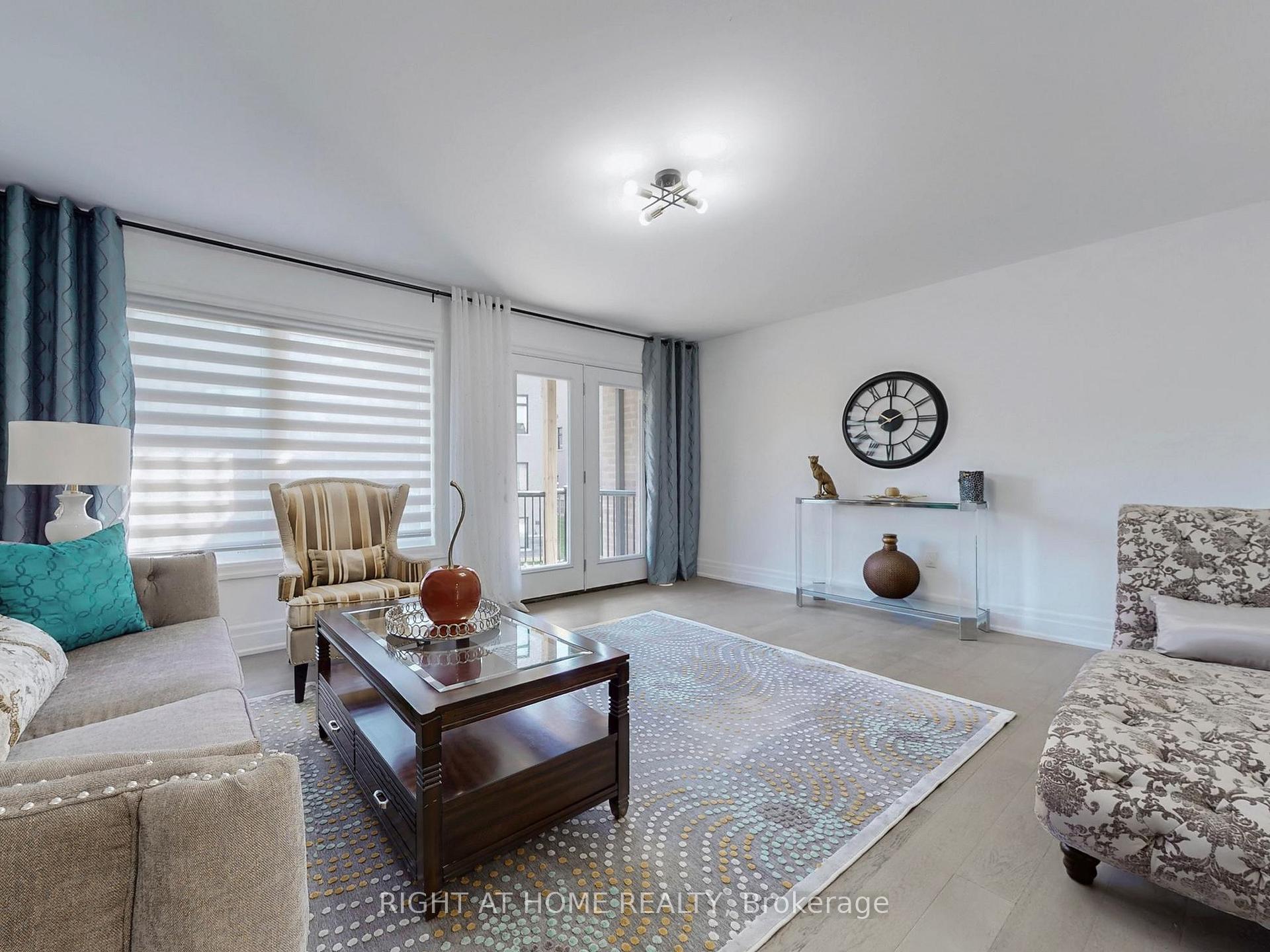 Photo 20 of 163 Lebovic Campus Drive, Vaughan, Patterson — HOMEH