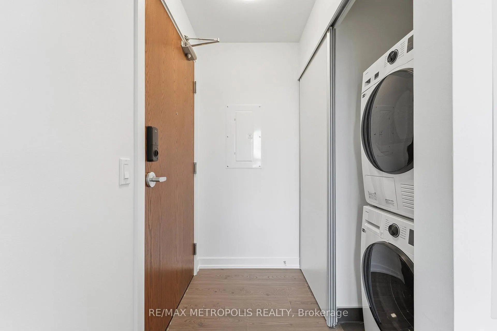 Photo 15 of Unit 3709, 30 Francis Street, Kitchener, City Commercial Core — HOMEH