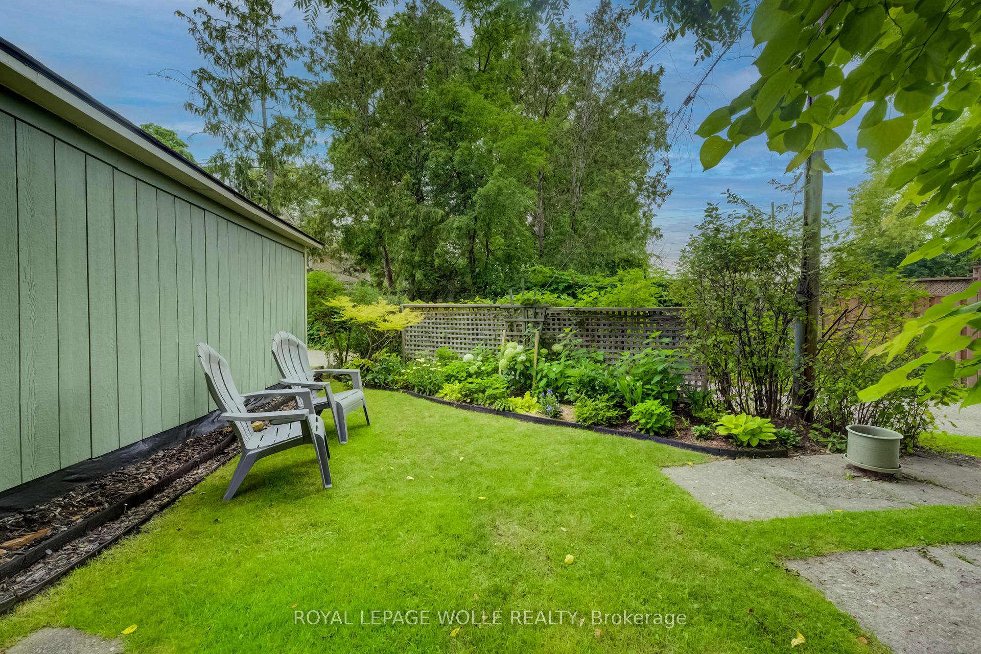 Photo 40 of 46 Ellen Street W, Kitchener, Civic Centre — HOMEH