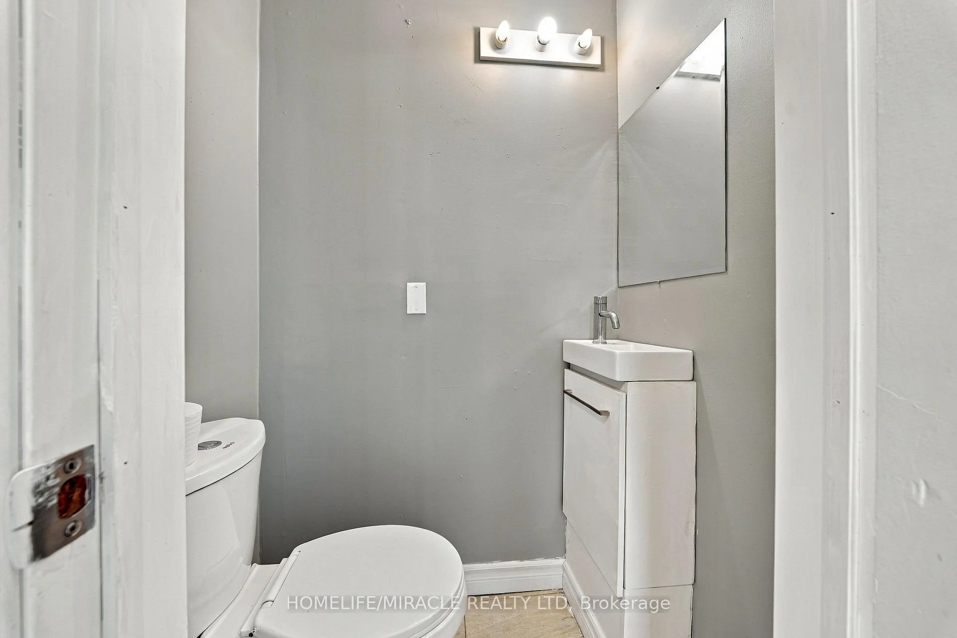 Photo 37 of 2019 Hamilton Road, Quinte West, Sidney Ward — HOMEH