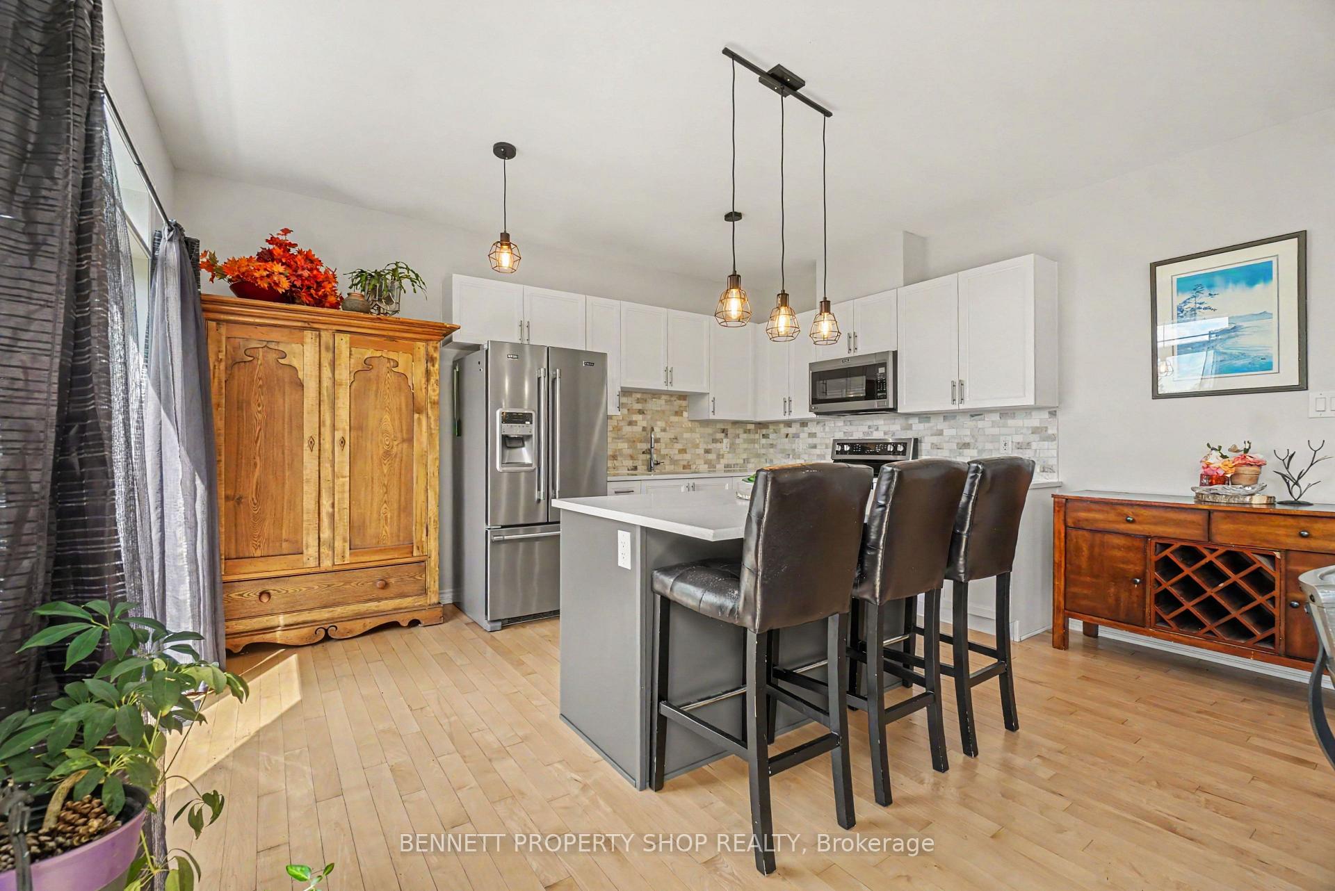 Photo 6 of 153 Point Prim Crescent, Ottawa, Barrhaven - Heritage Park — HOMEH