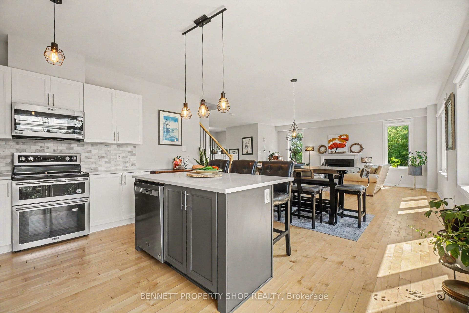 Photo 8 of 153 Point Prim Crescent, Ottawa, Barrhaven - Heritage Park — HOMEH