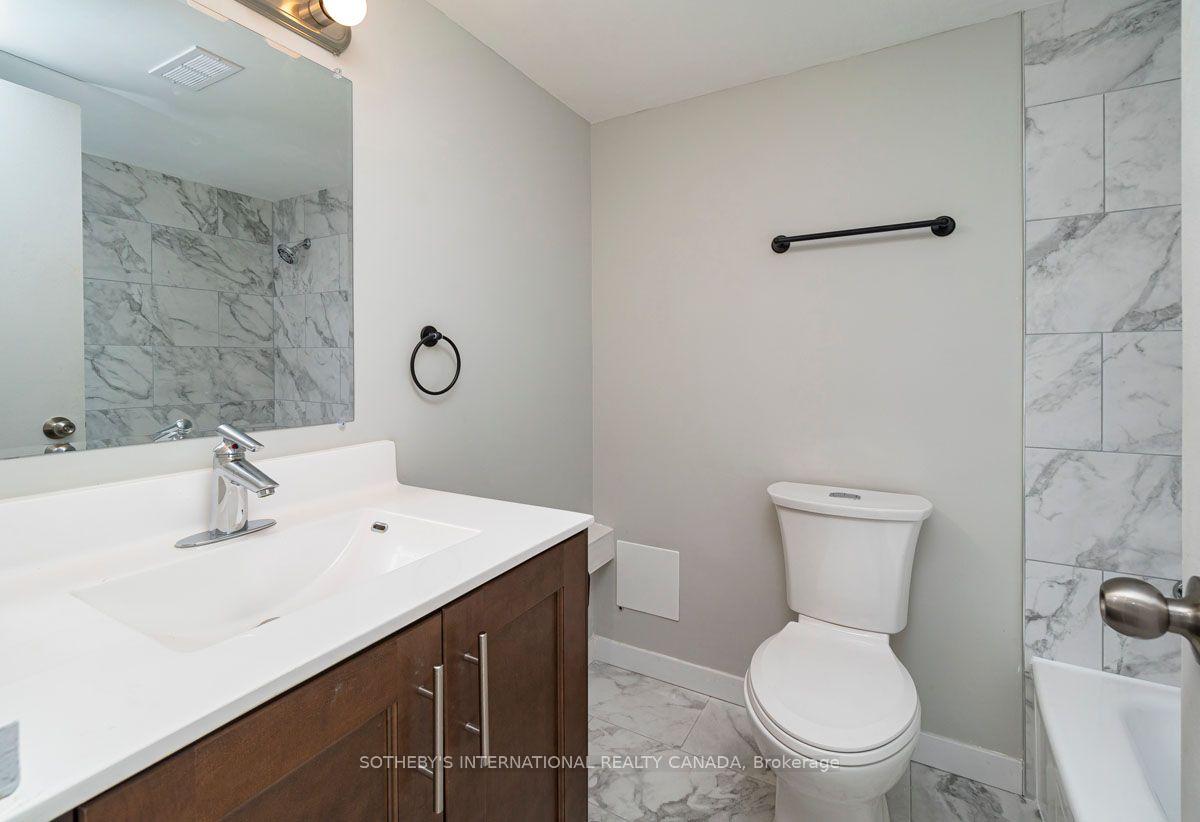 Photo 7 of Unit 1004, 720 Spadina Avenue, Toronto, University — HOMEH