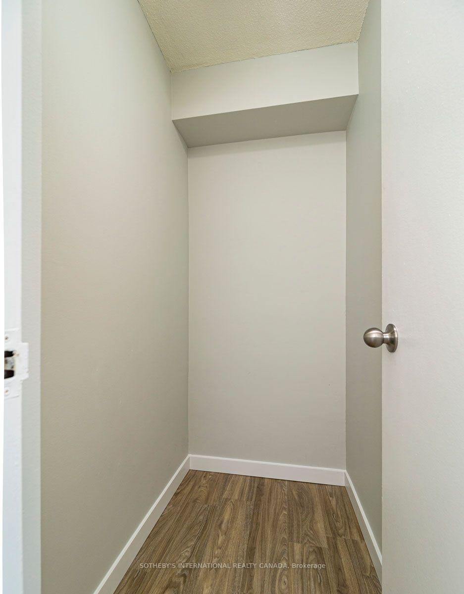Photo 13 of Unit 1004, 720 Spadina Avenue, Toronto, University — HOMEH