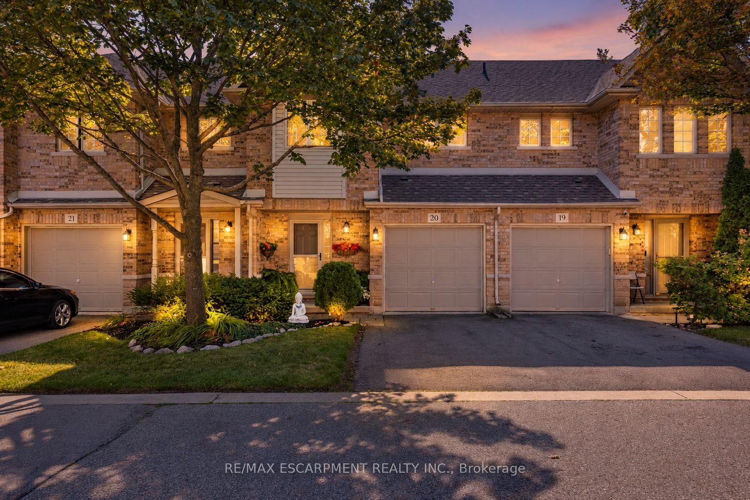 Photo 2 of Unit 20, 1276 Silvan Forest Drive, Burlington, Tansley — HOMEH