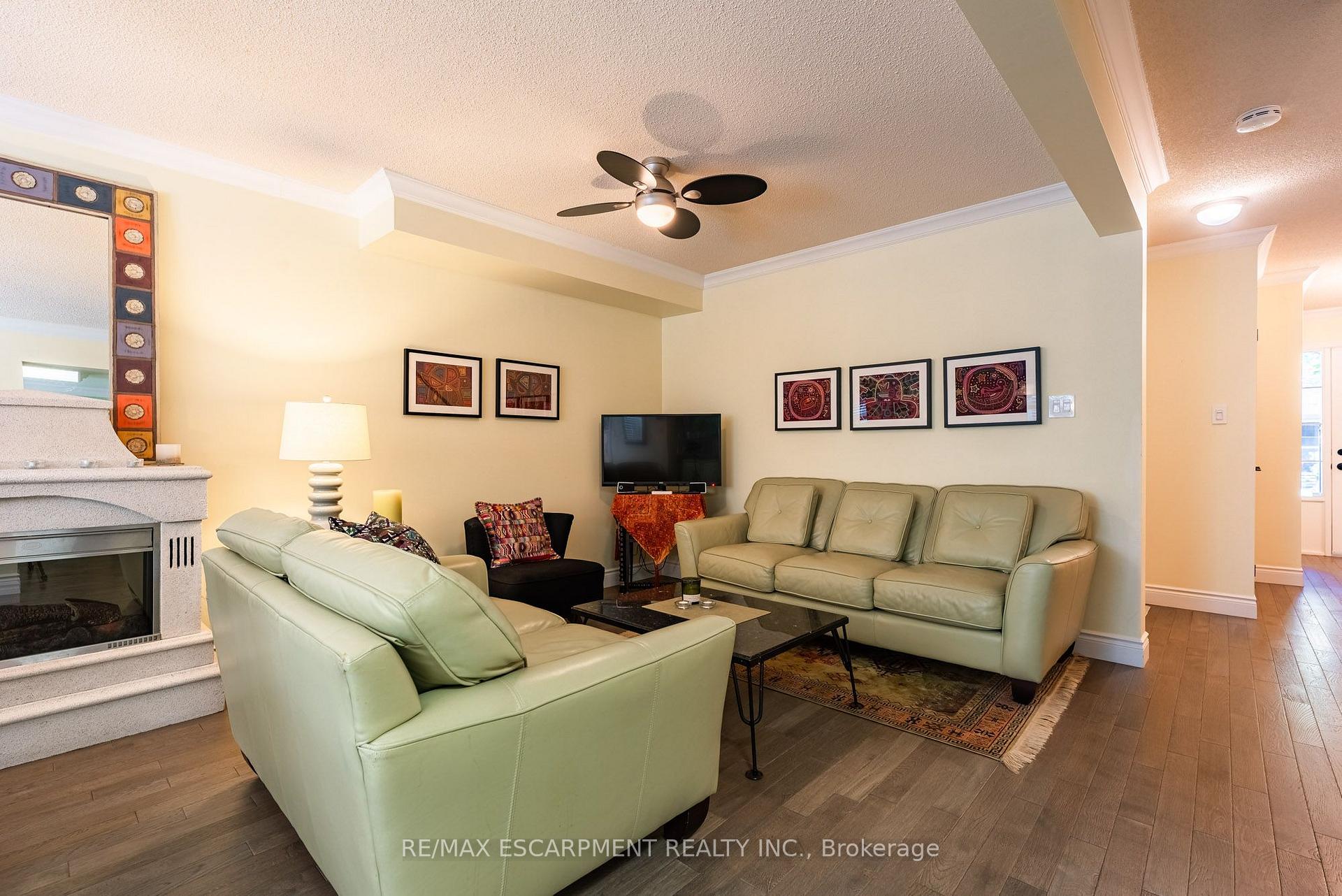 Photo 13 of Unit 20, 1276 Silvan Forest Drive, Burlington, Tansley — HOMEH