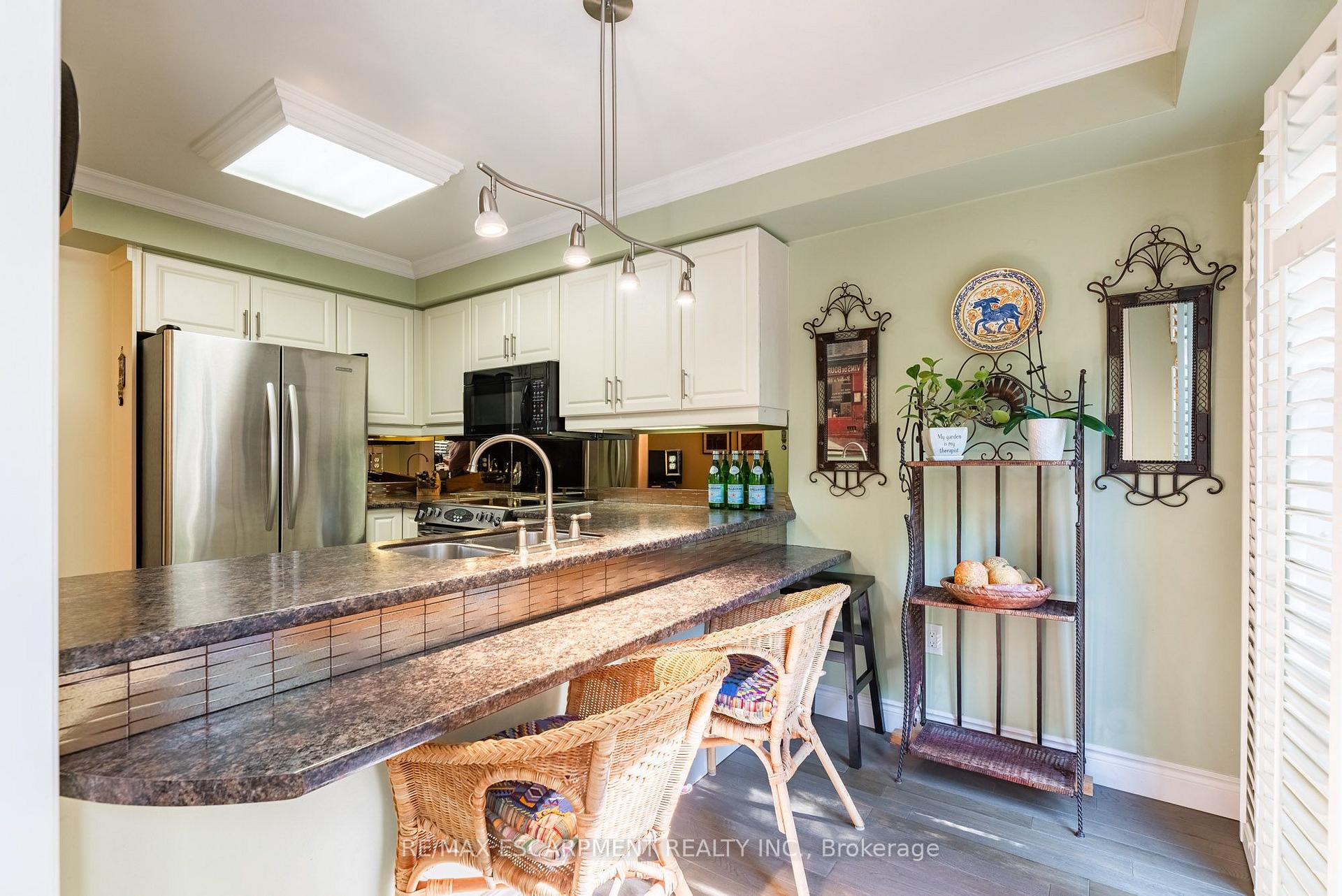Photo 22 of Unit 20, 1276 Silvan Forest Drive, Burlington, Tansley — HOMEH