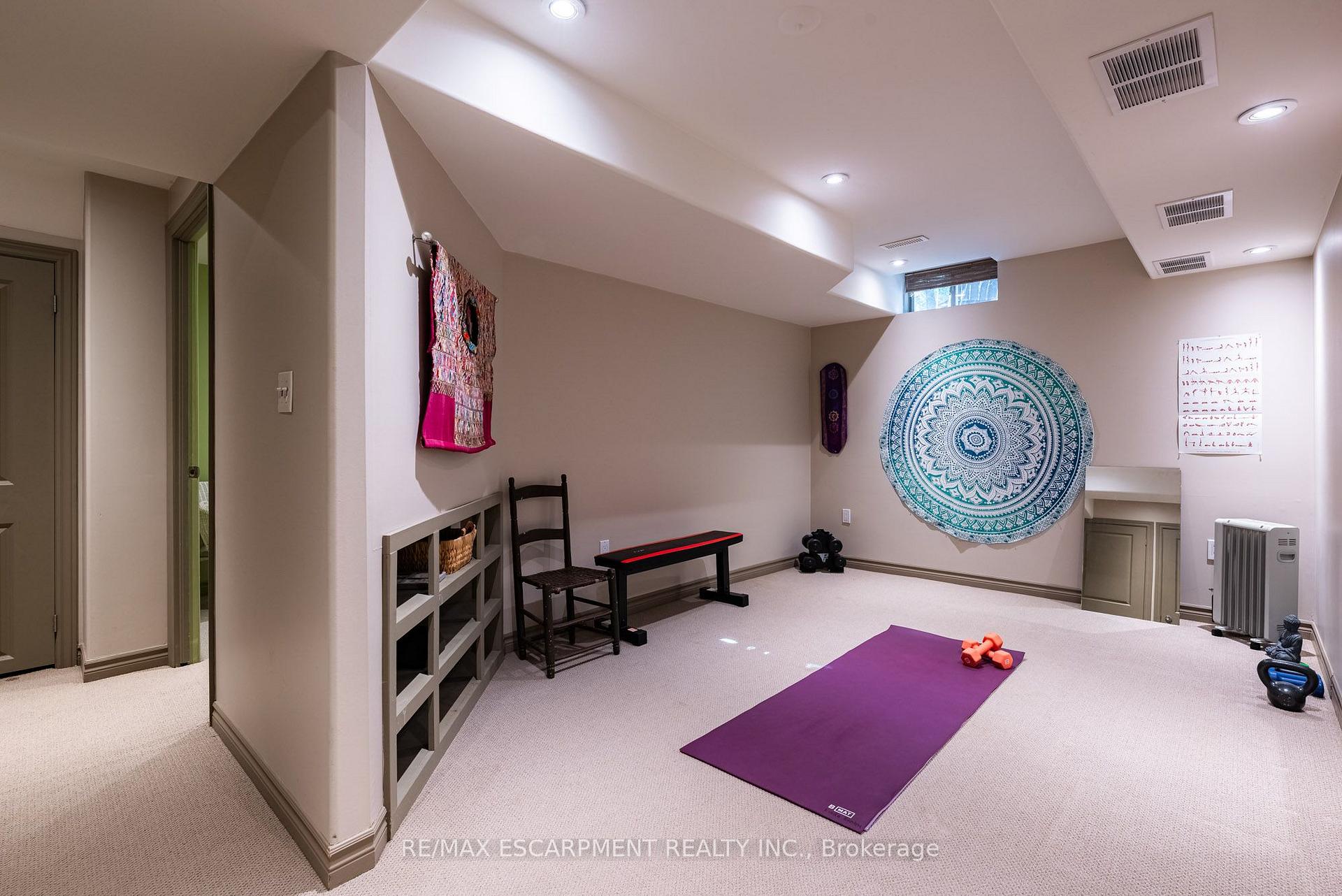 Photo 36 of Unit 20, 1276 Silvan Forest Drive, Burlington, Tansley — HOMEH