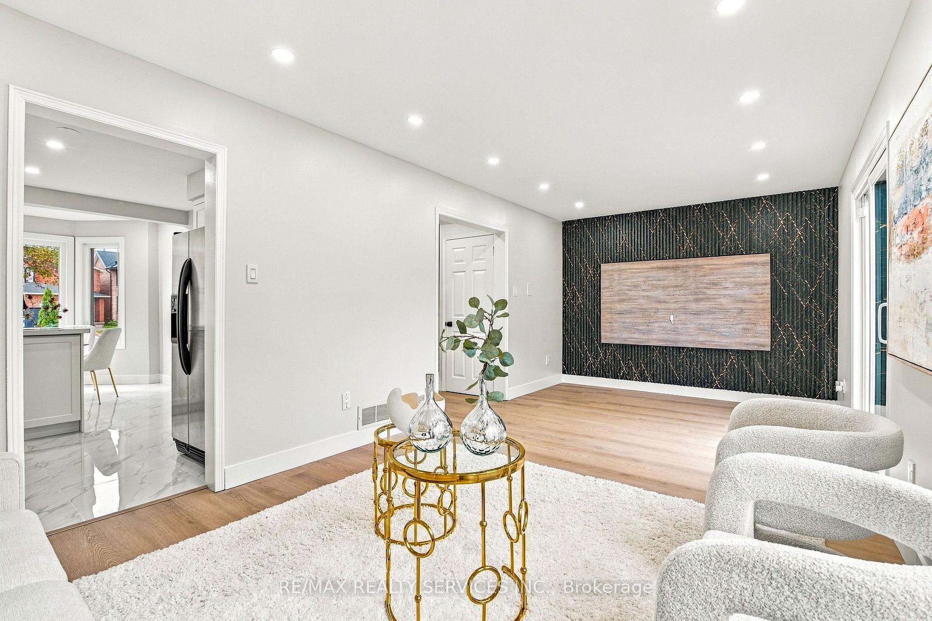Photo 20 of 6 Scarbell Drive, Scarborough, Highland Creek — HOMEH