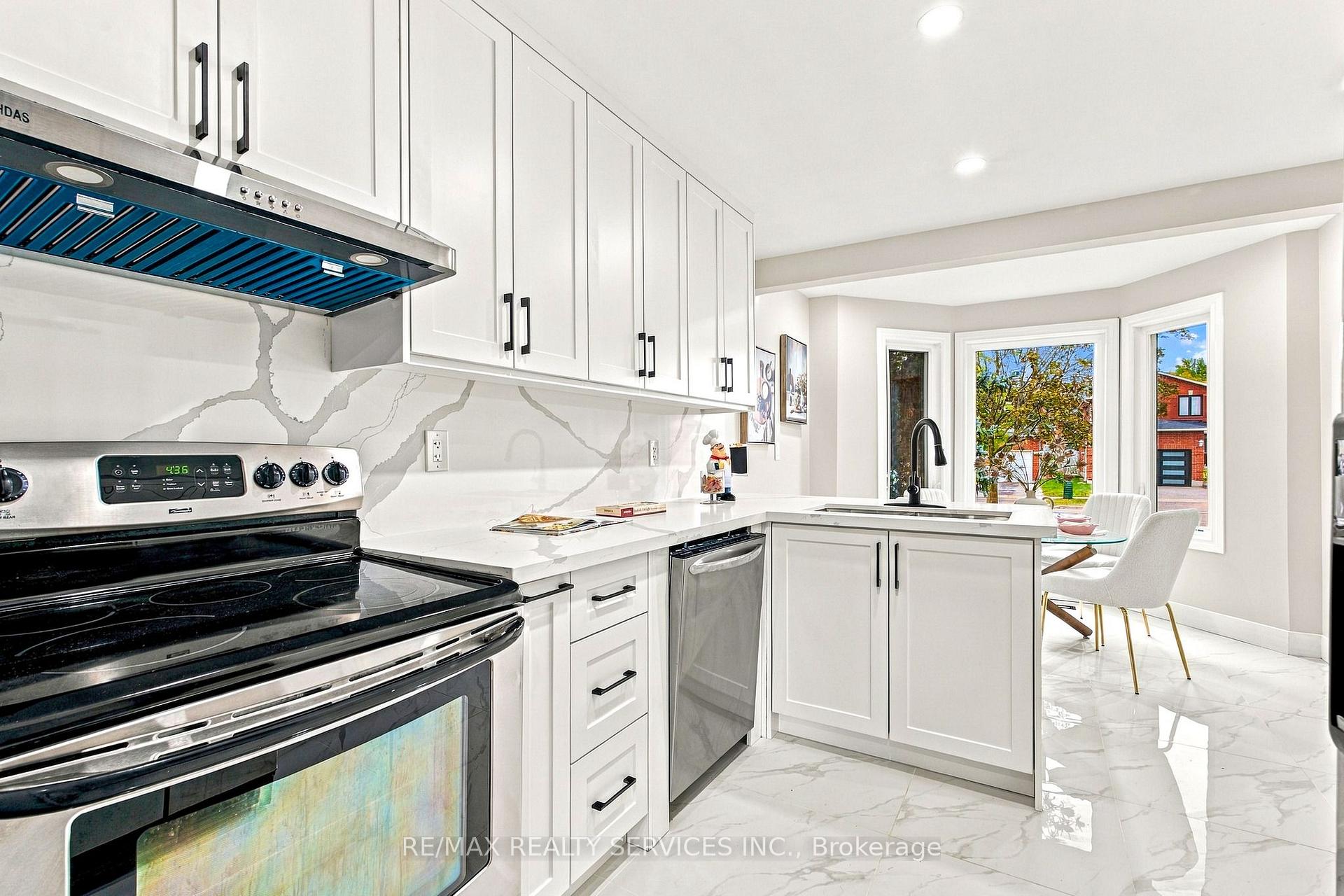 Photo 25 of 6 Scarbell Drive, Scarborough, Highland Creek — HOMEH