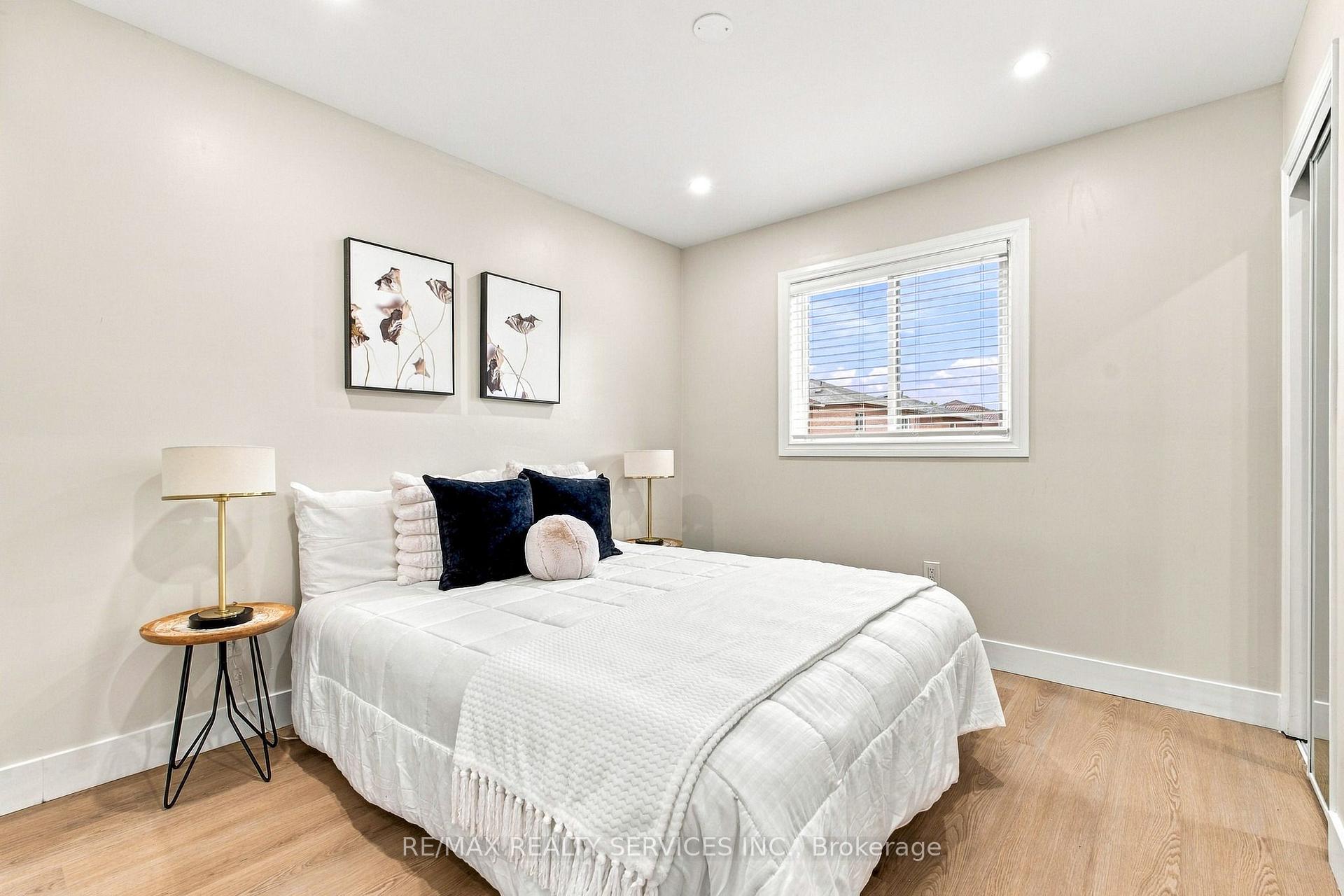 Photo 33 of 6 Scarbell Drive, Scarborough, Highland Creek — HOMEH